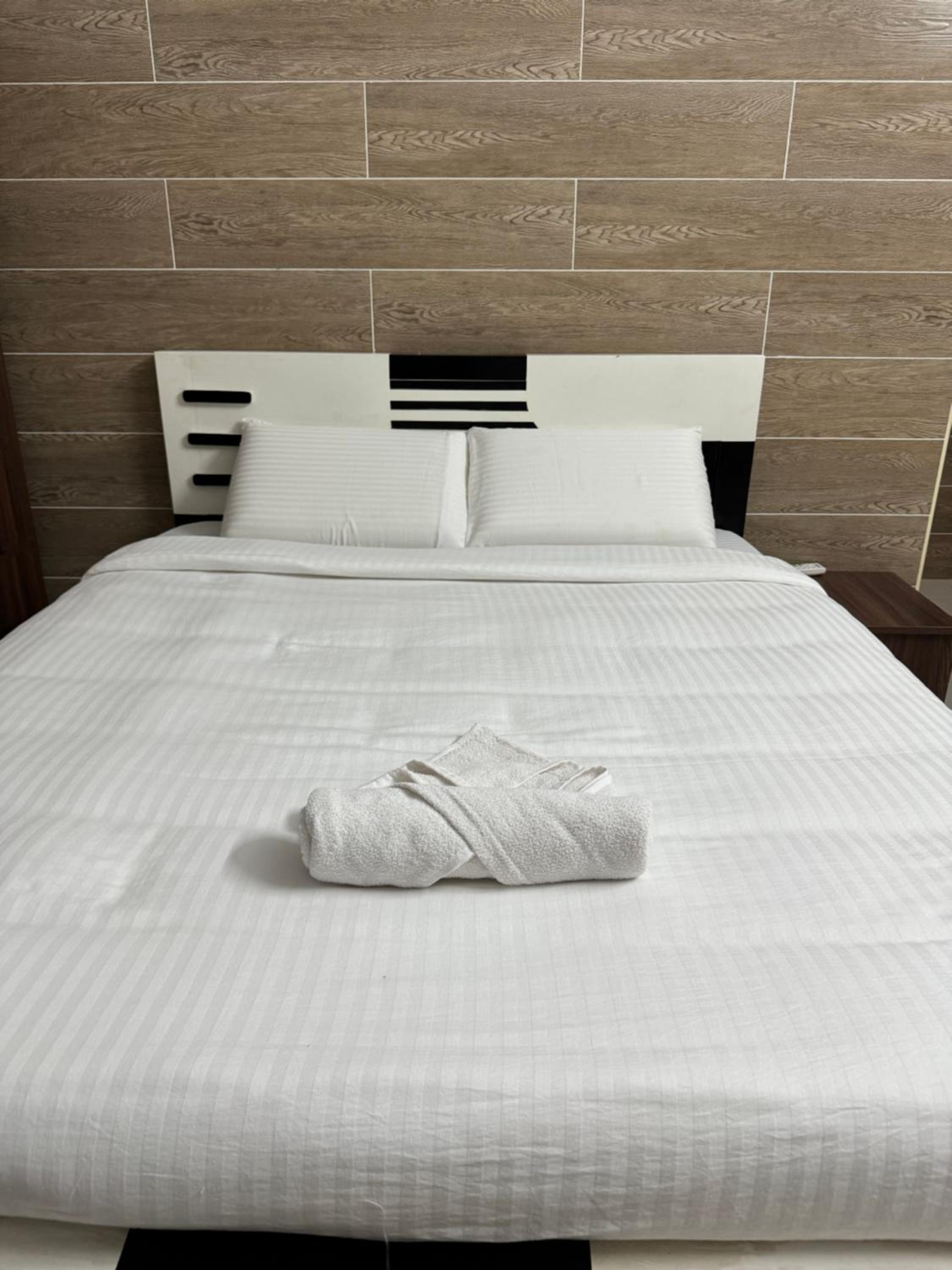 The Elite Inn
