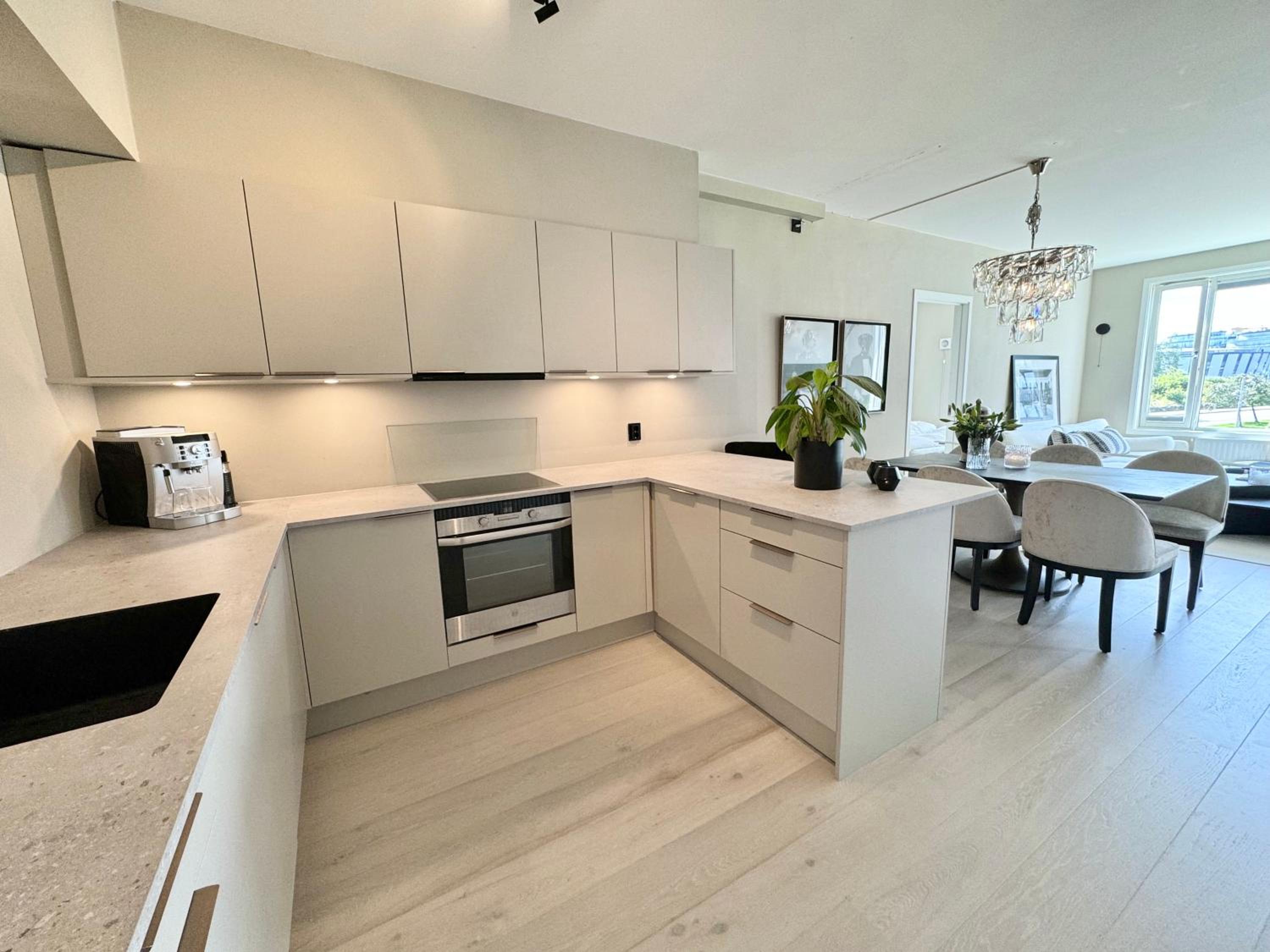 Spacious & Modern Apartment - Central - Stavanger - Sea view view 3