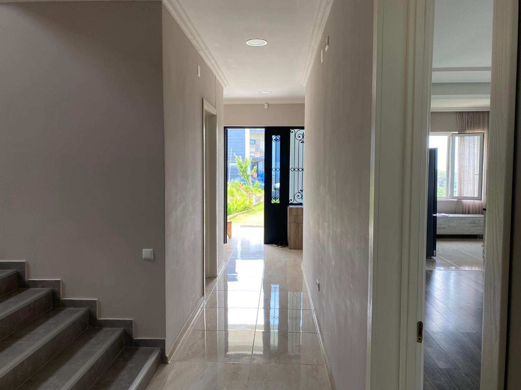 Entire 2nd Floor in Tsikisdziri view 5