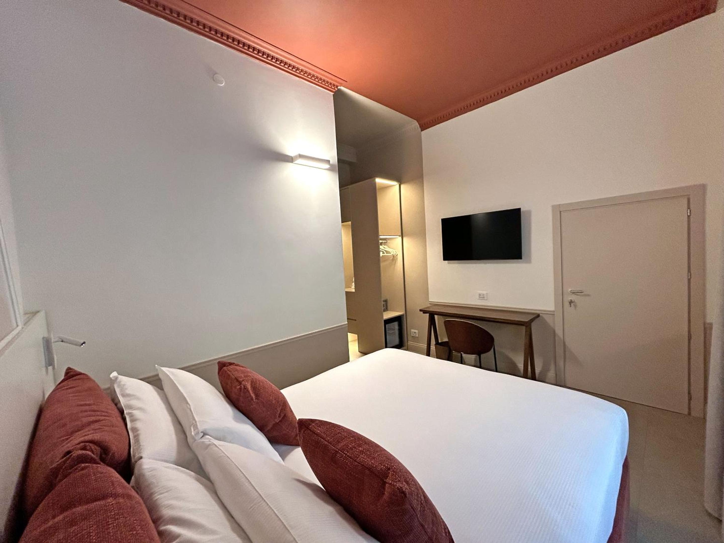 Astom Suites