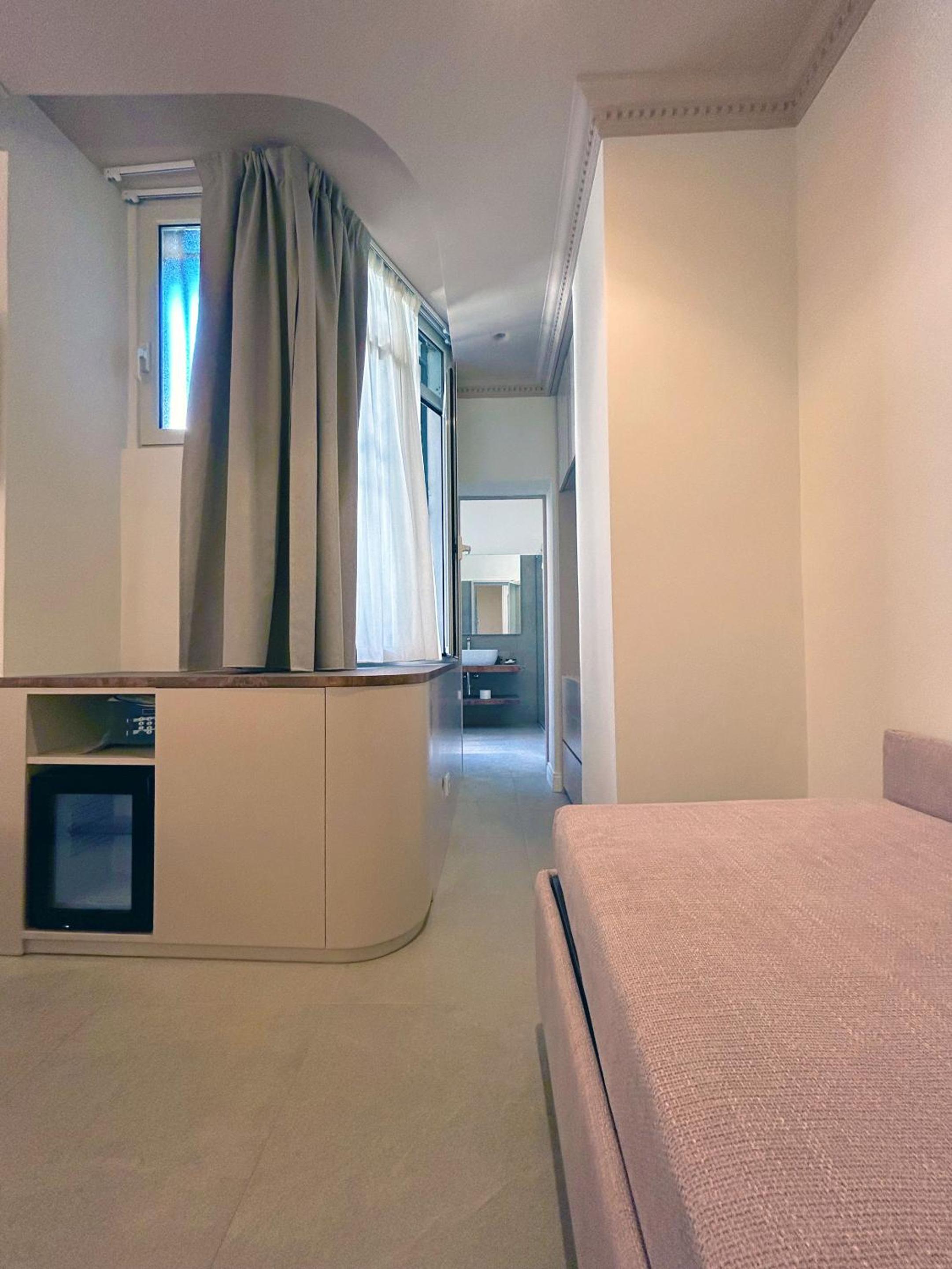 Astom Suites