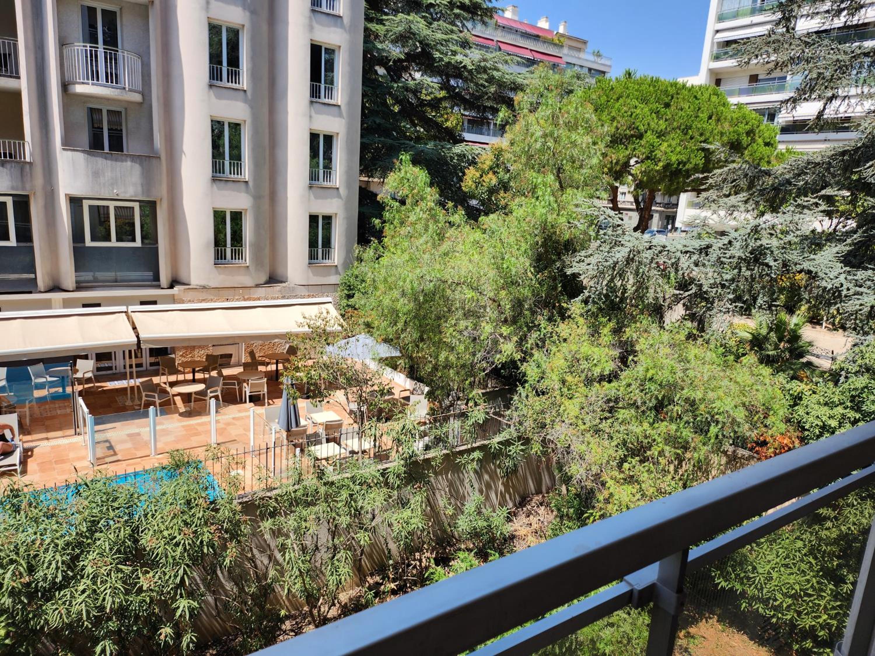 Cannes Paradis