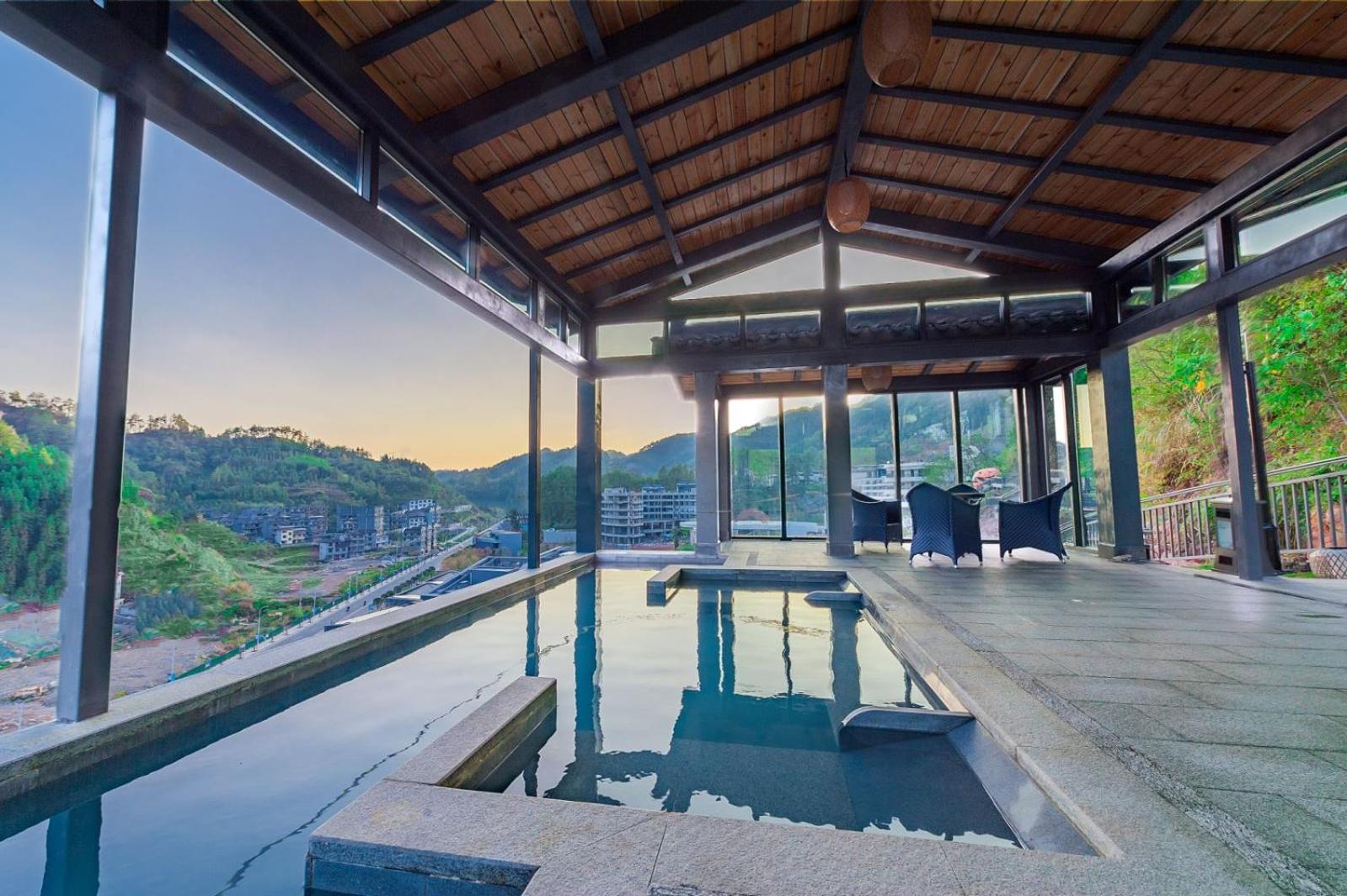 Wyndham Grand Plaza Royale Hot Springs Fenghuang