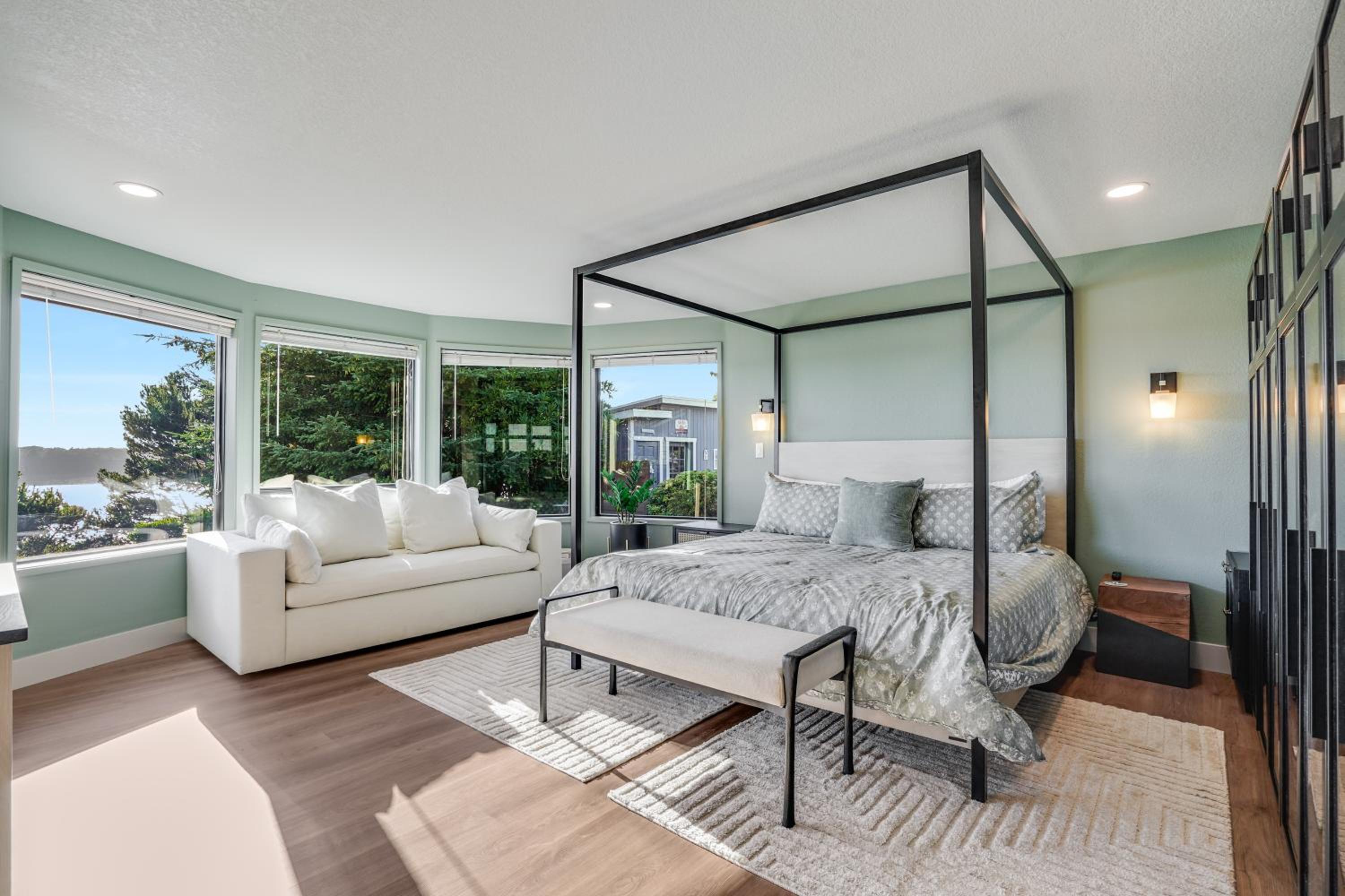 Photo 43