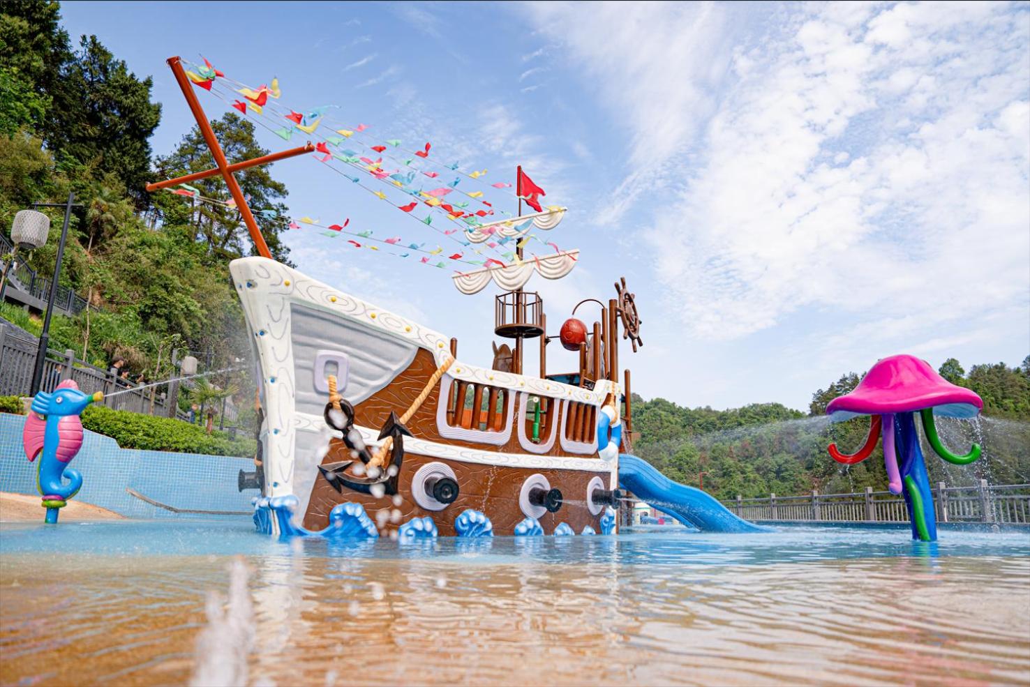 Wyndham Grand Plaza Royale Hot Springs Fenghuang