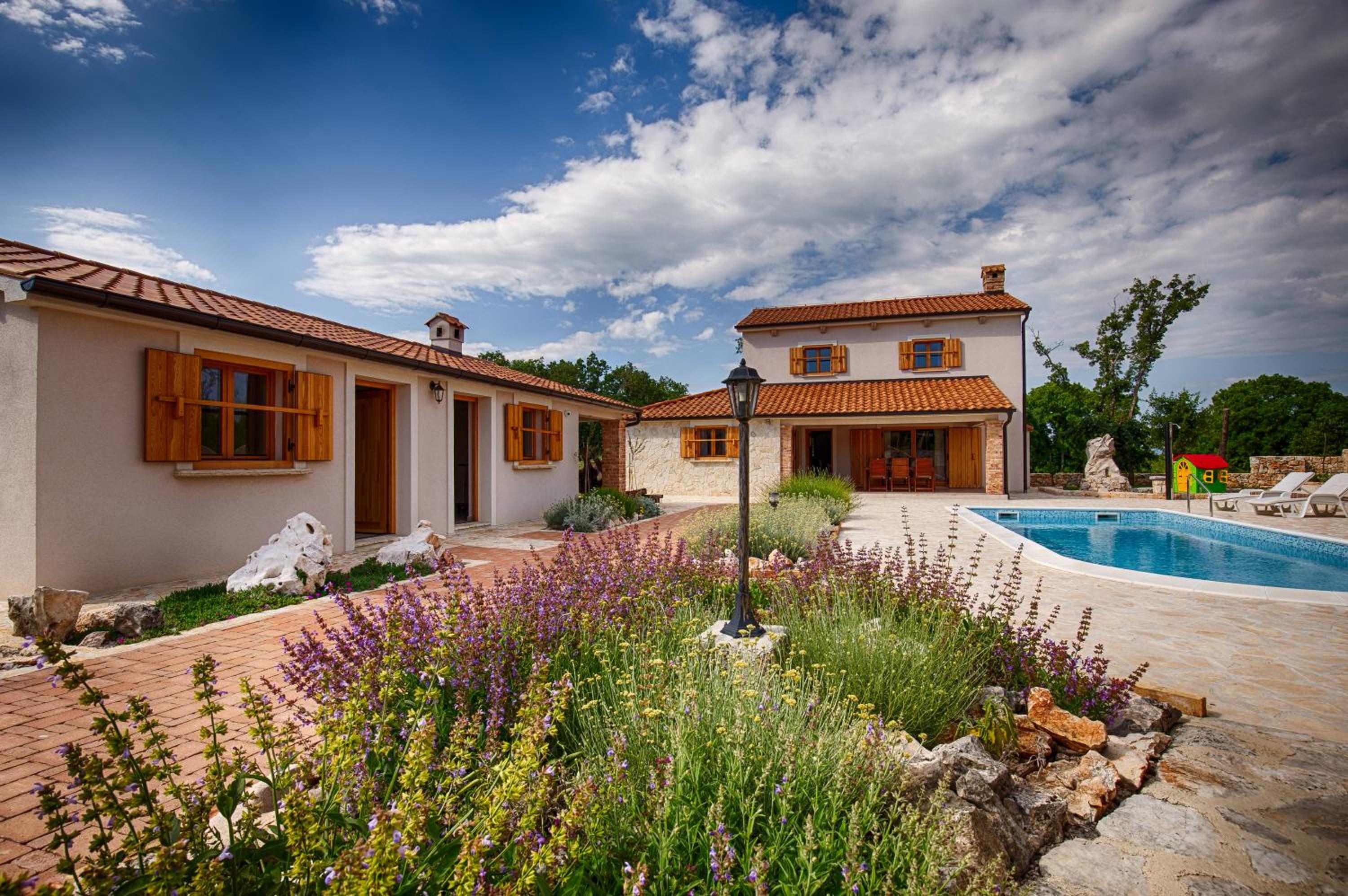 Villa with pool, garden, in a quiet small village - by Traveler tourist agency Krk - ID 2179 view 4