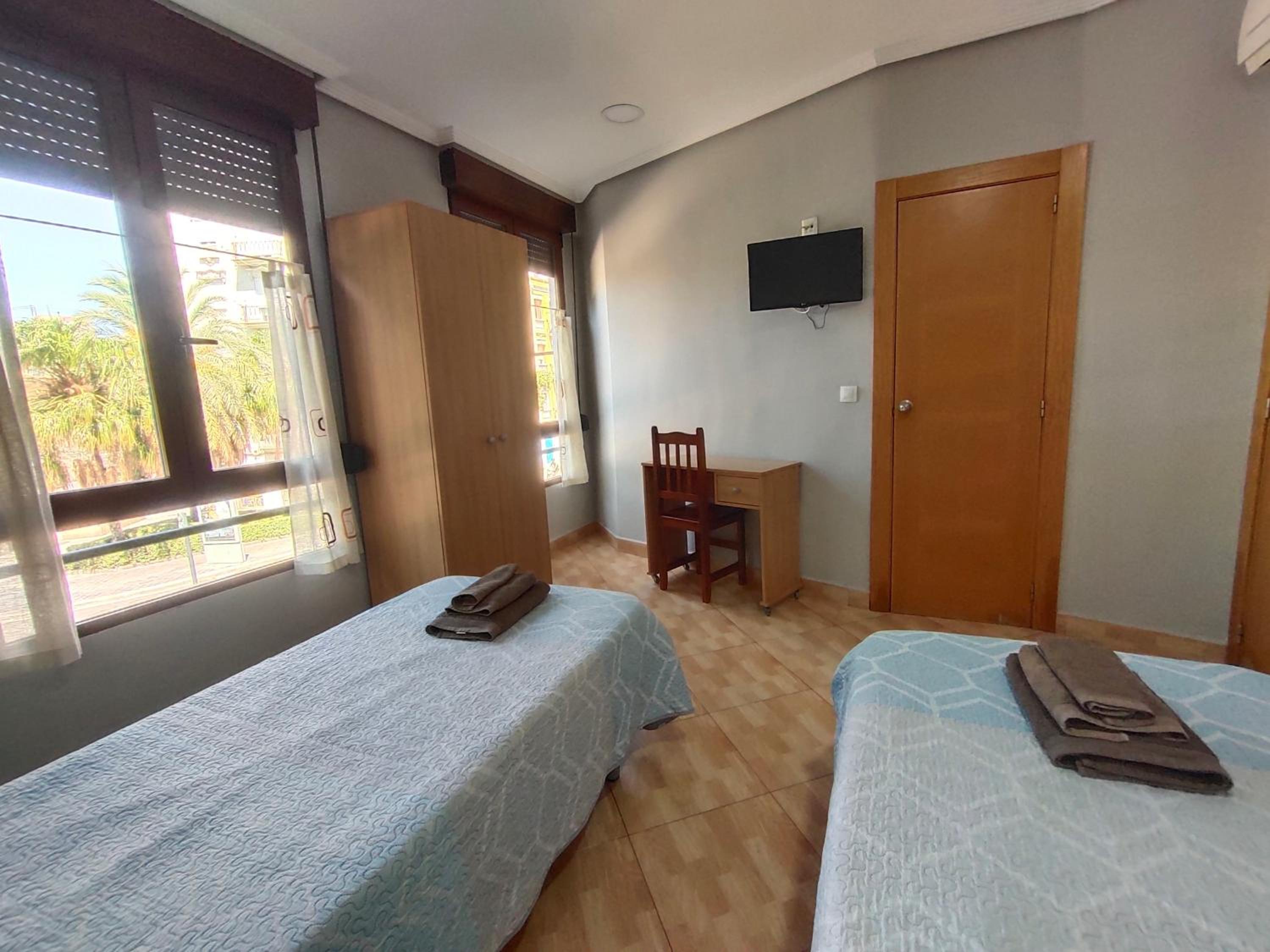 Hostal Abastos