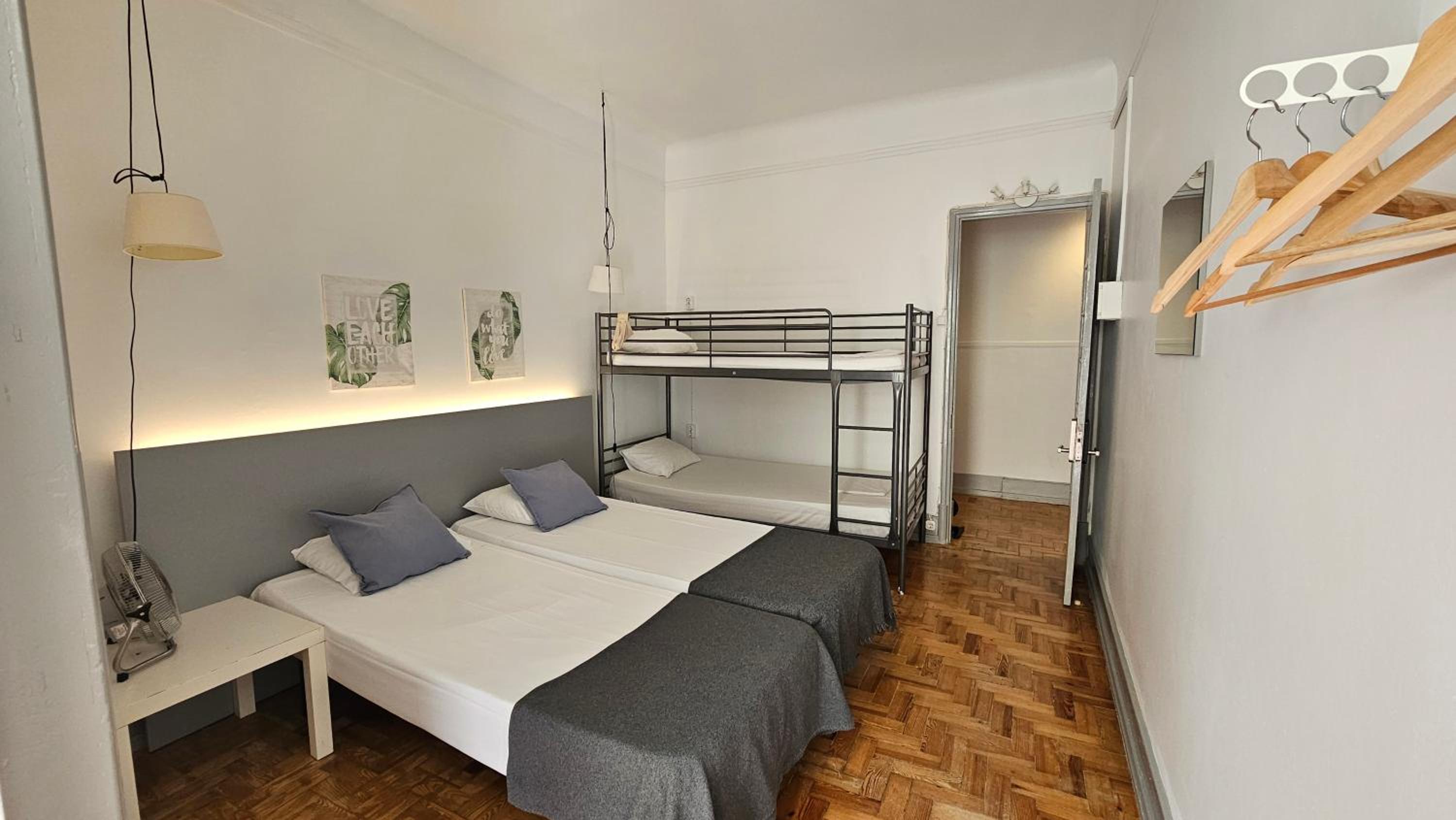 Castilho 63 Hostel & Suites
