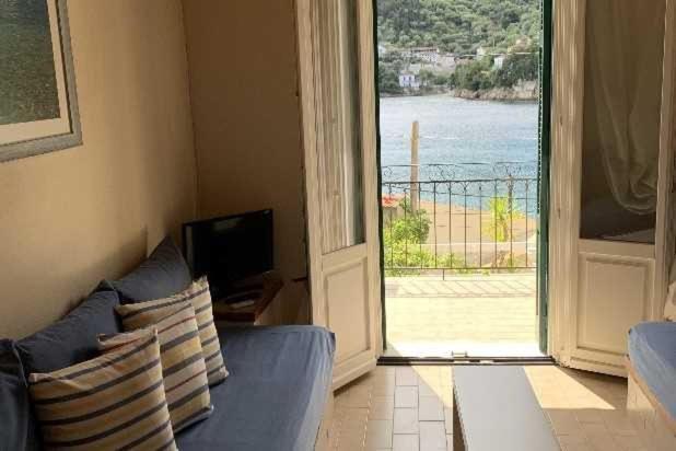 Hotel Kioni Apartments - Image 1