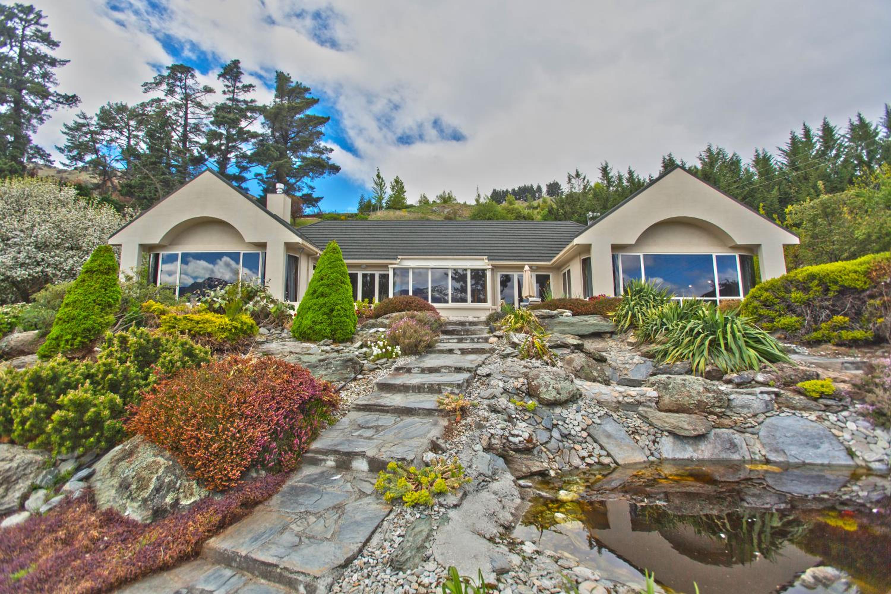 The Shan's Lodge