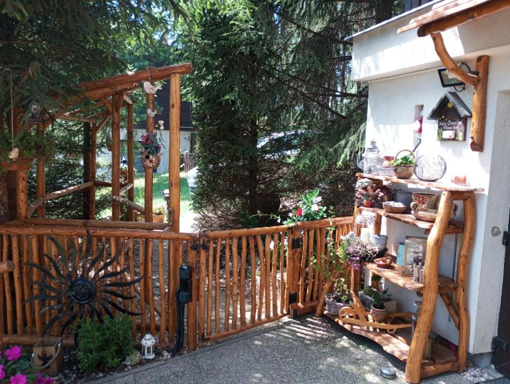 Chata u rybníka - Chrastná