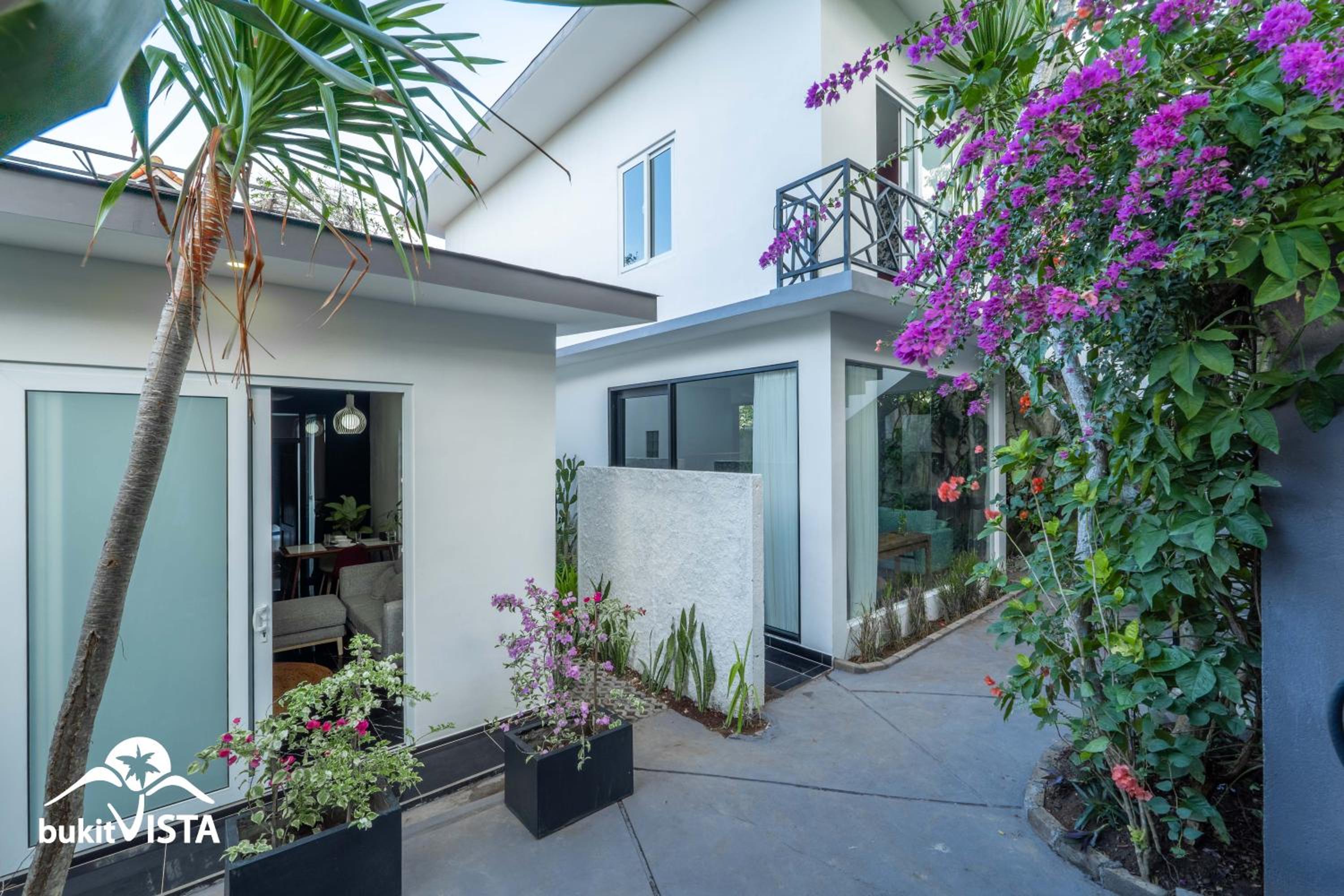 Casa Kirala by Bukit Vista