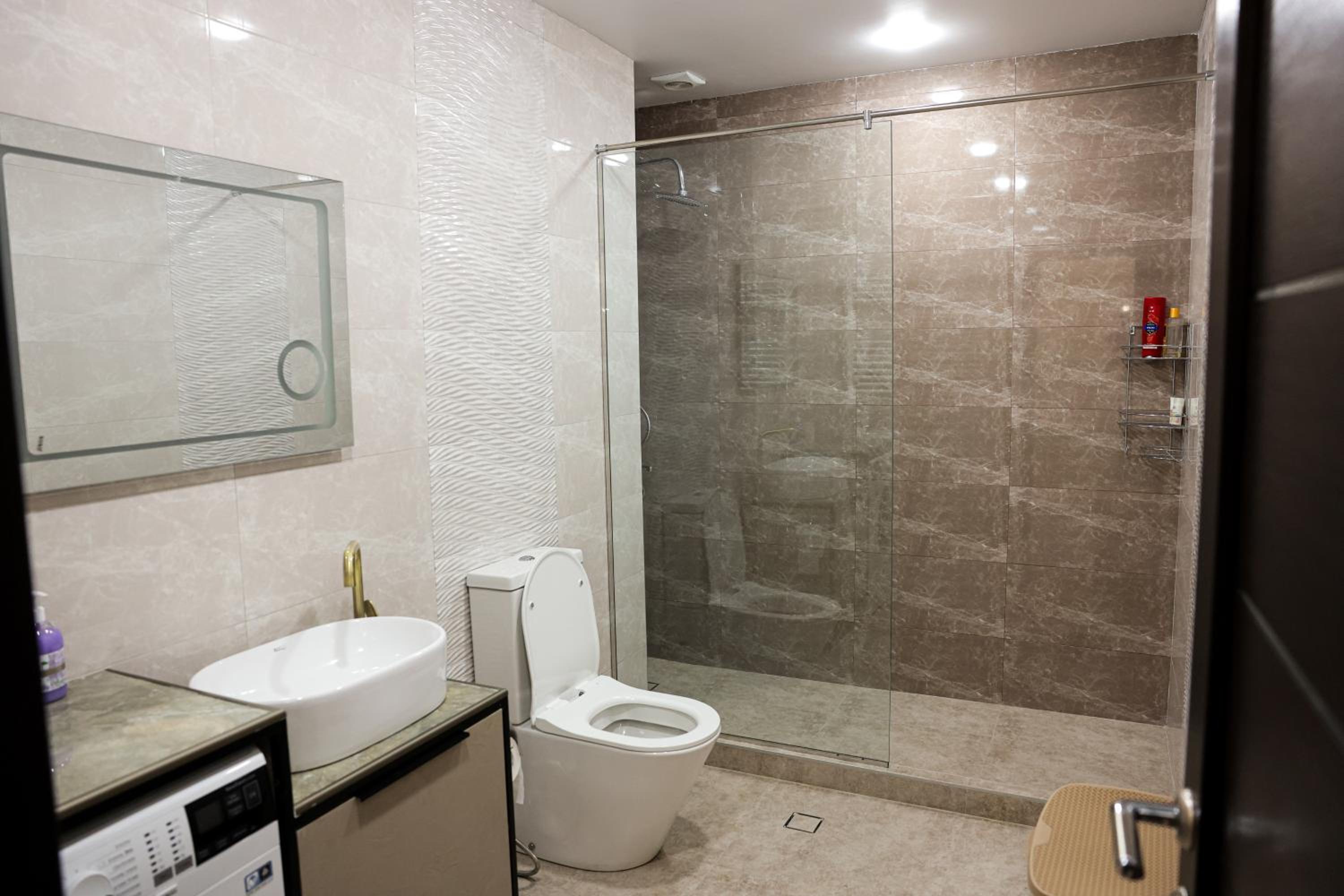 Silent Apartment 1