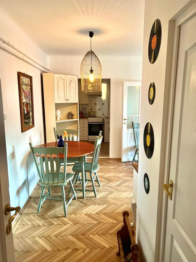 Stylish and Funky flat in the heart of Debrecen view 2