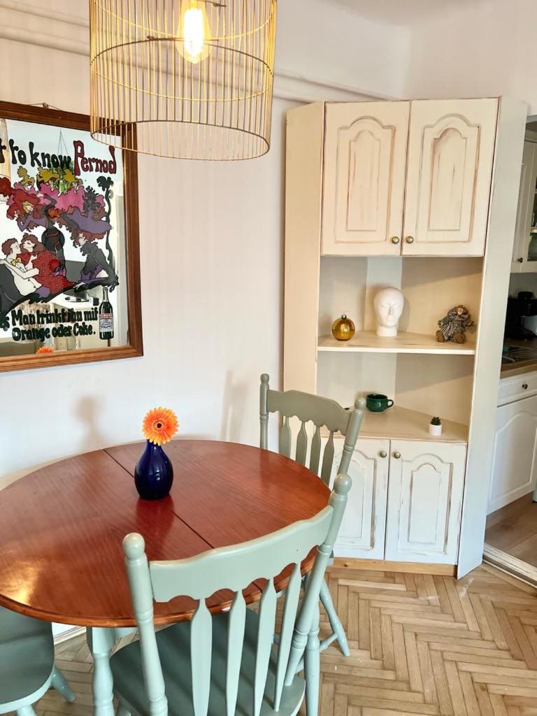 Stylish and Funky flat in the heart of Debrecen view 3