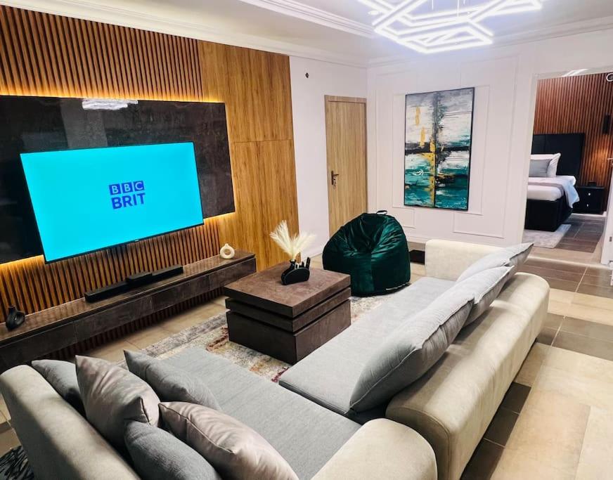 Go Flex Studio - Osapa London 24hr Power