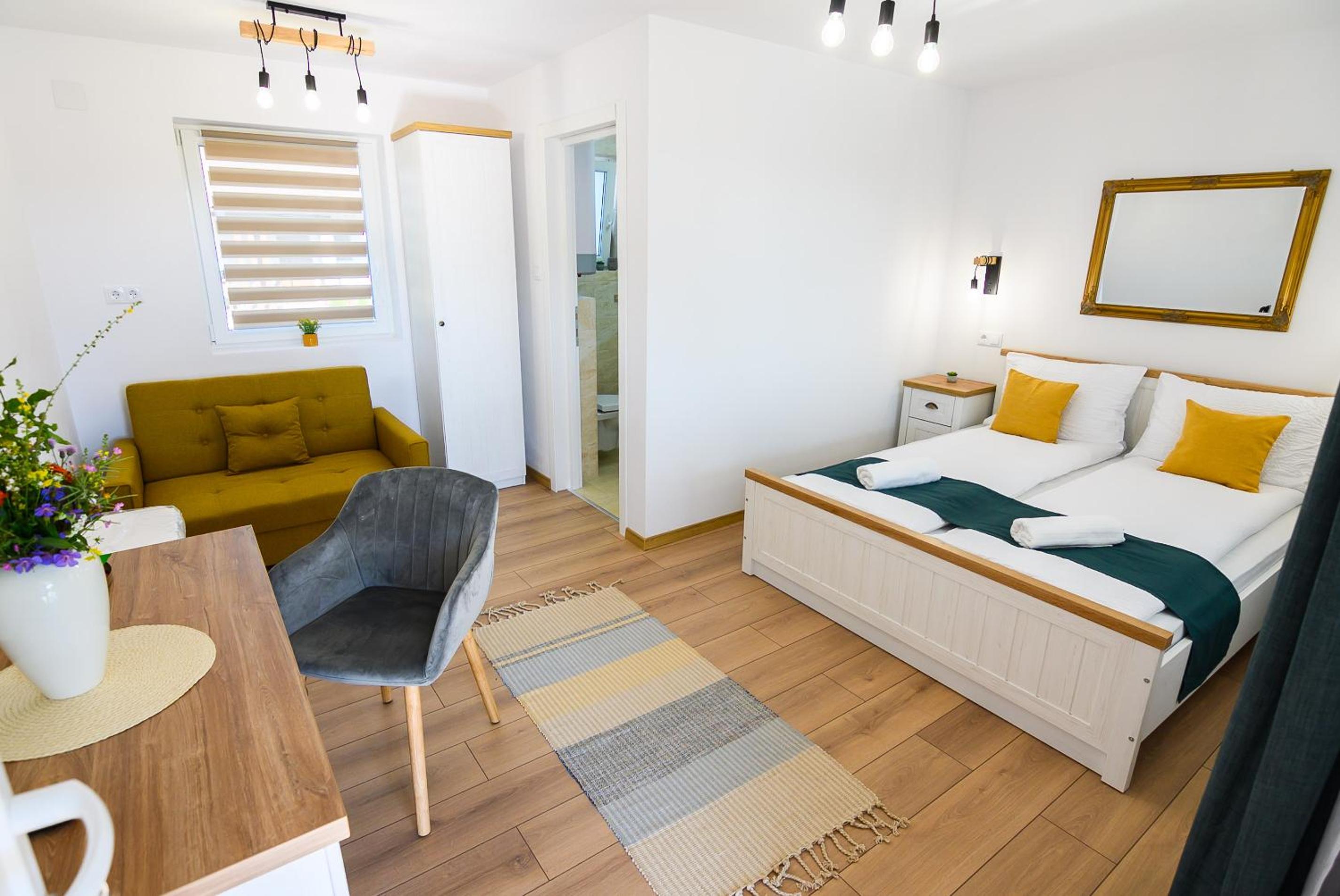 Cozy Rooms