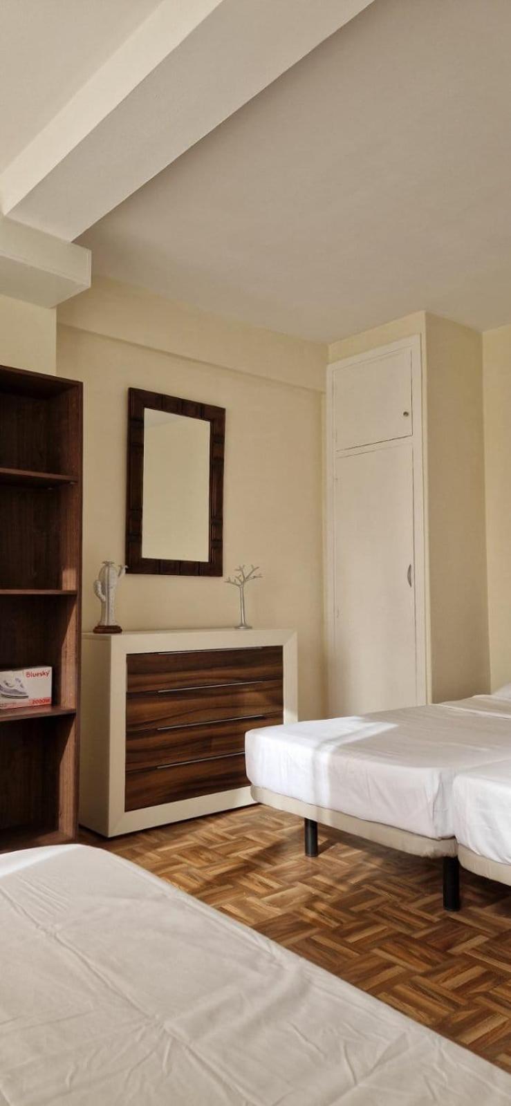 BERMUDAS-TURIS Apartamentos