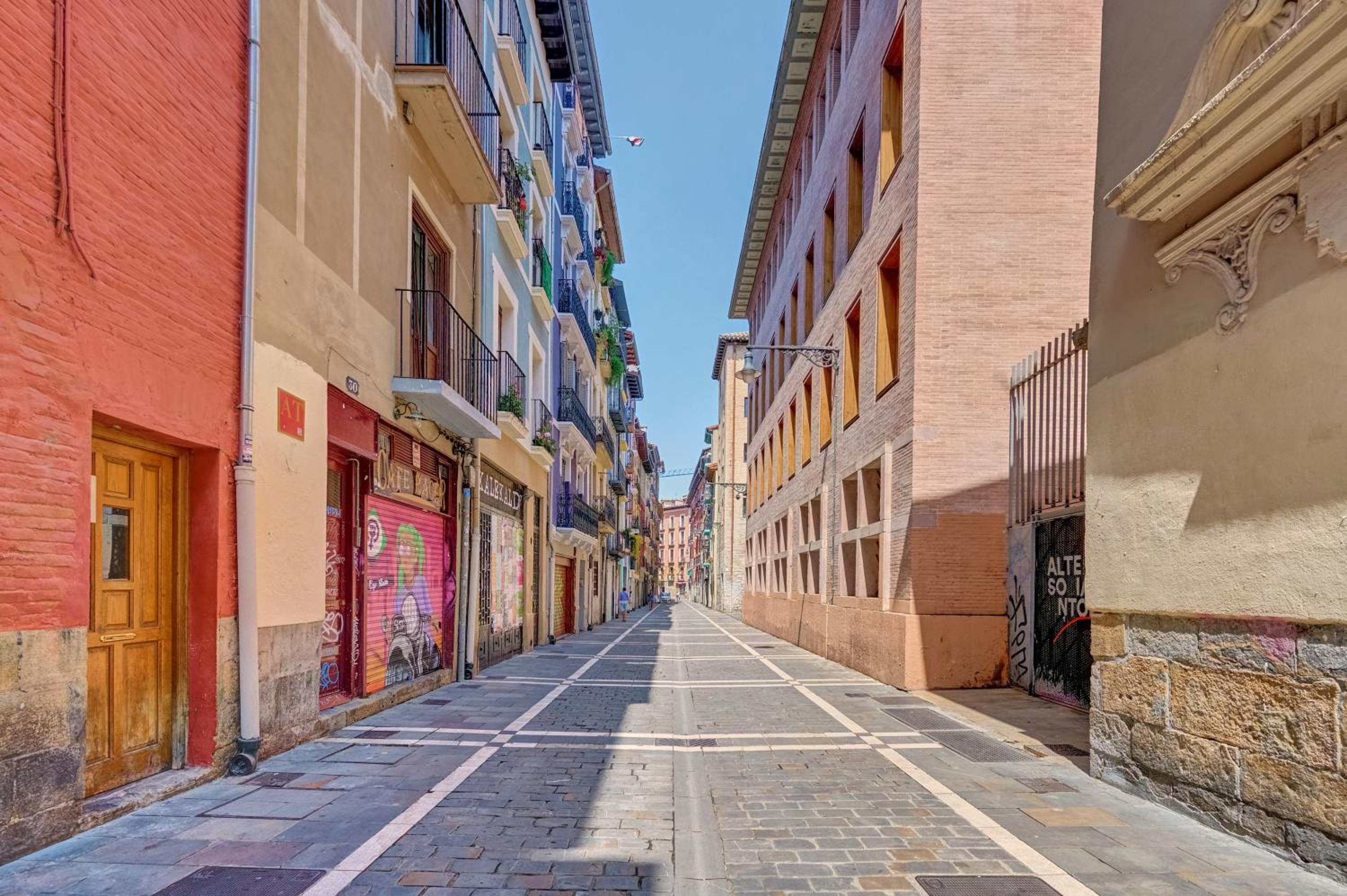 Patio de Calderería by Clabao