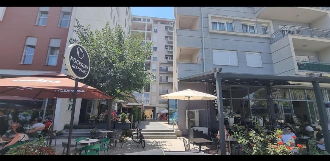 Apartment with 2 sleeping rooms and 2 bathrooms