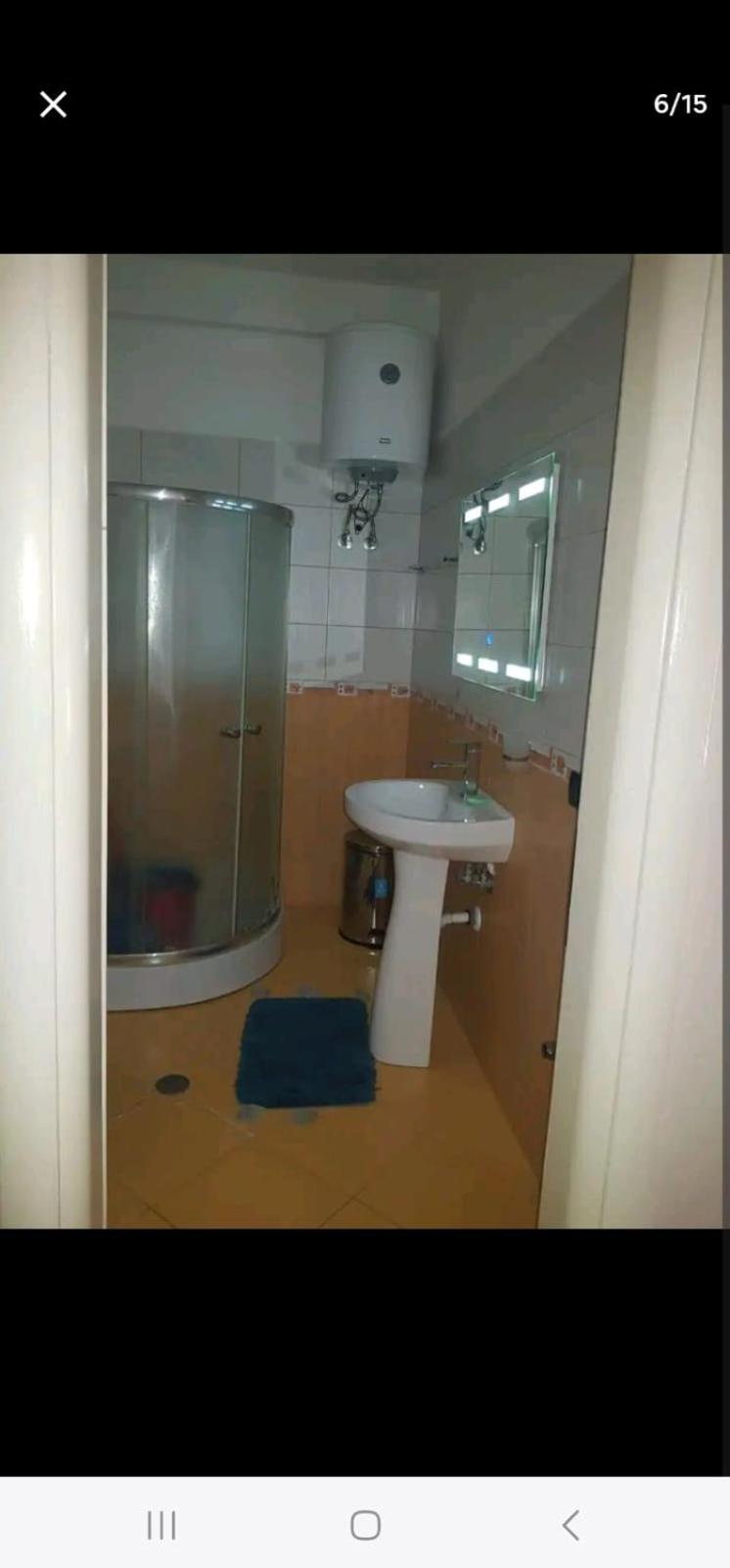 Apartment with 2 sleeping rooms and 2 bathrooms