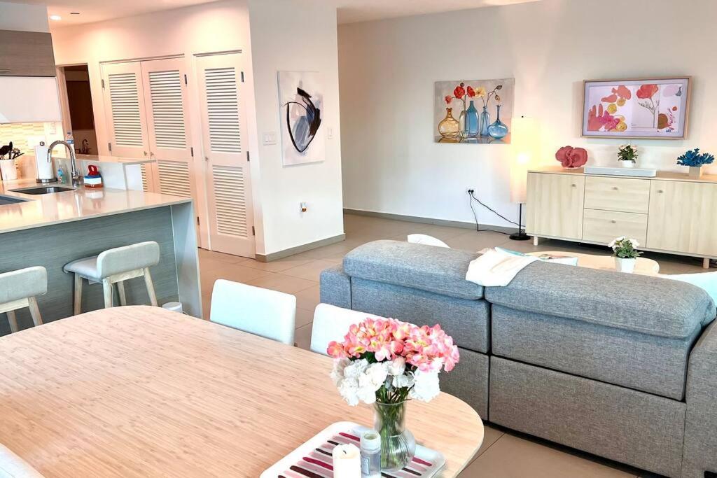 Modern 1250sqft Luxury Condo at Ciudadela view 5