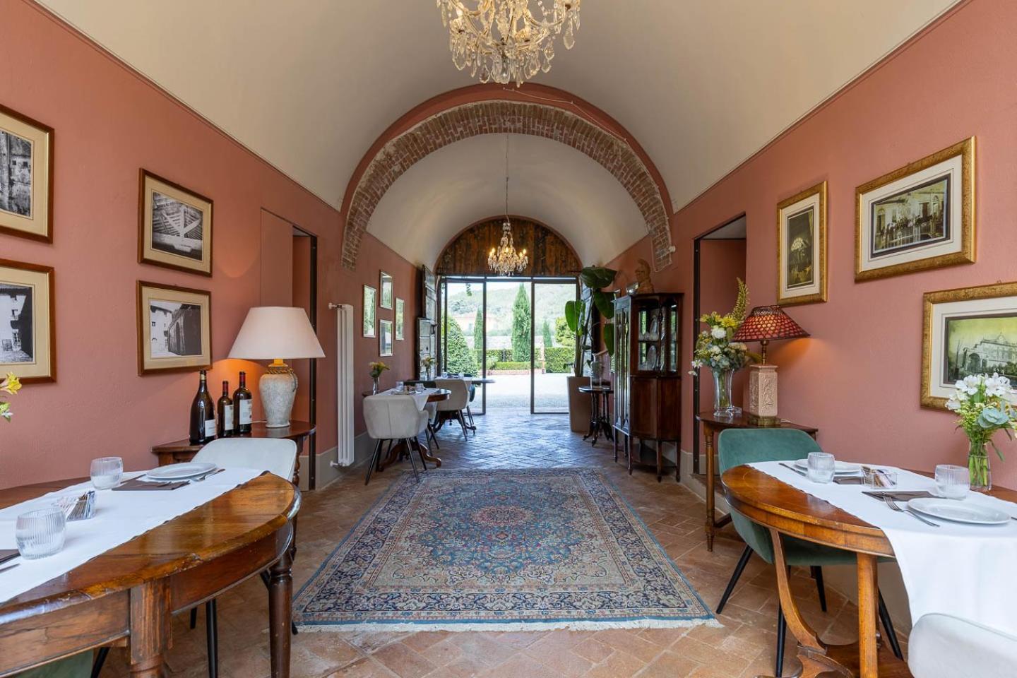 B&B Ninfeo dell' Arancera en Calci — dining