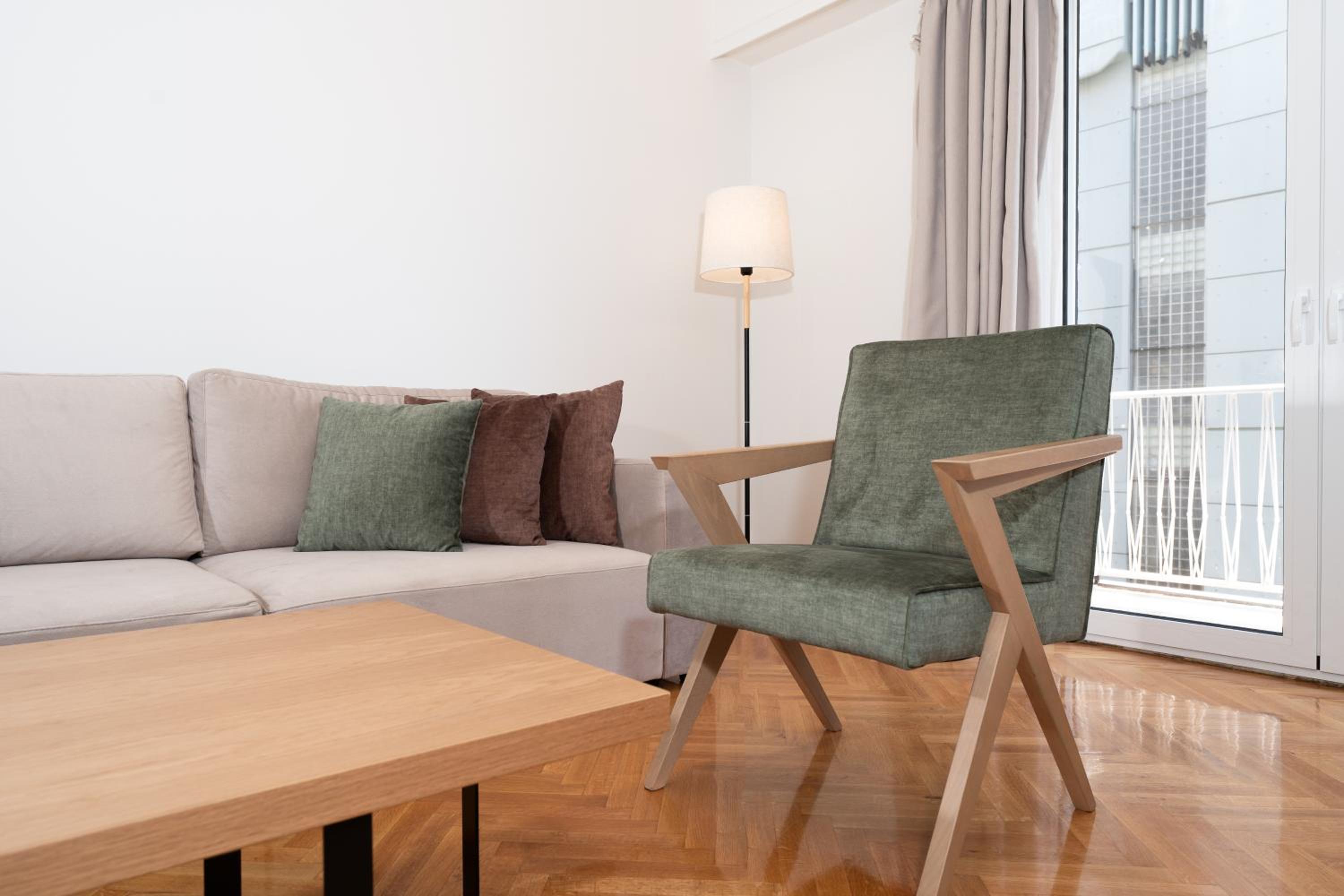 Kolonaki Elegant Apartment with Balcony