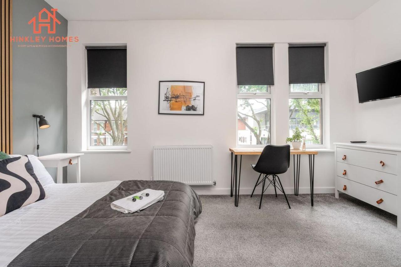8 Bedrooms Ensuite Nottingham Free Parking By Hinkley Homes view 4