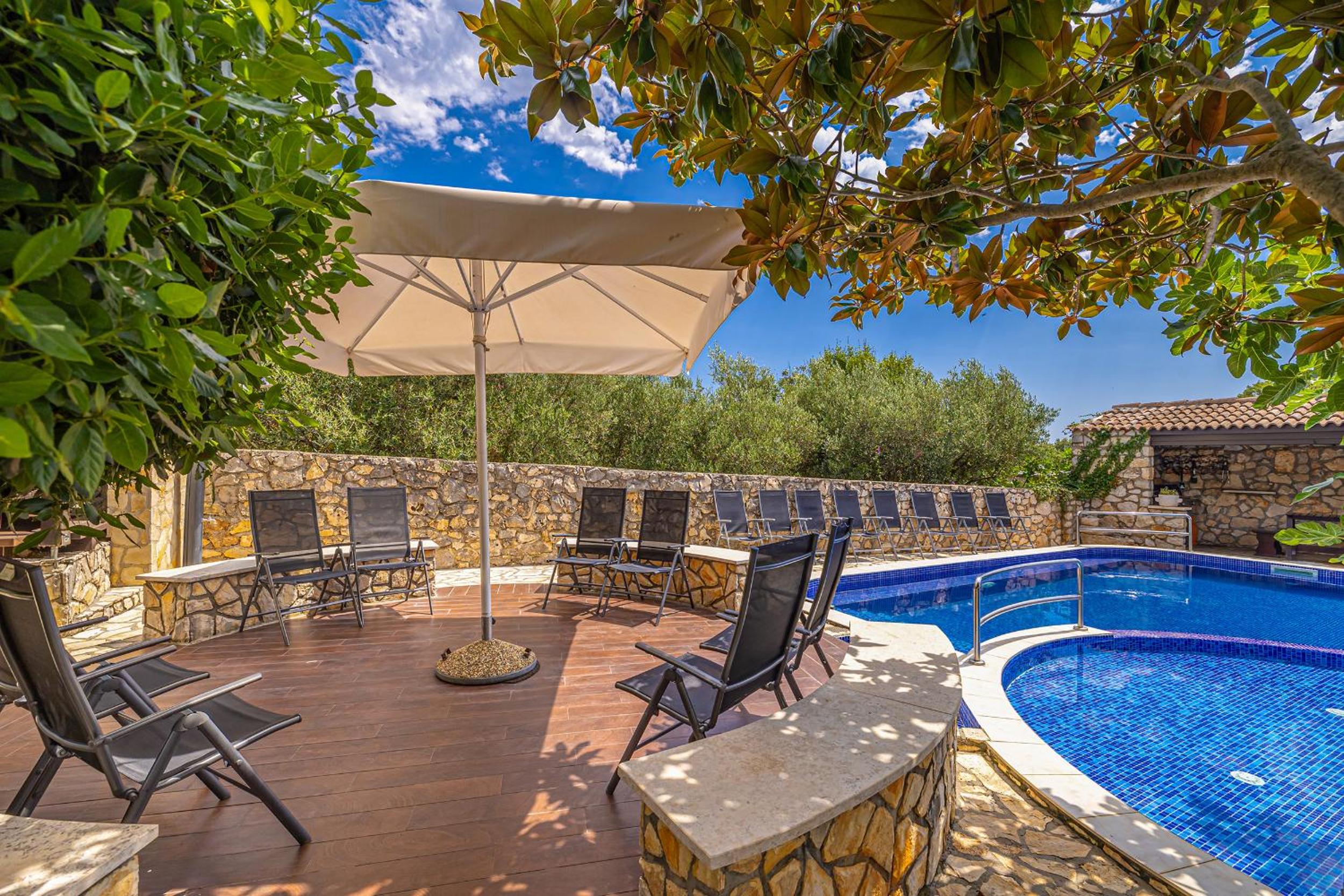 Villa Haya with heated pool view 4