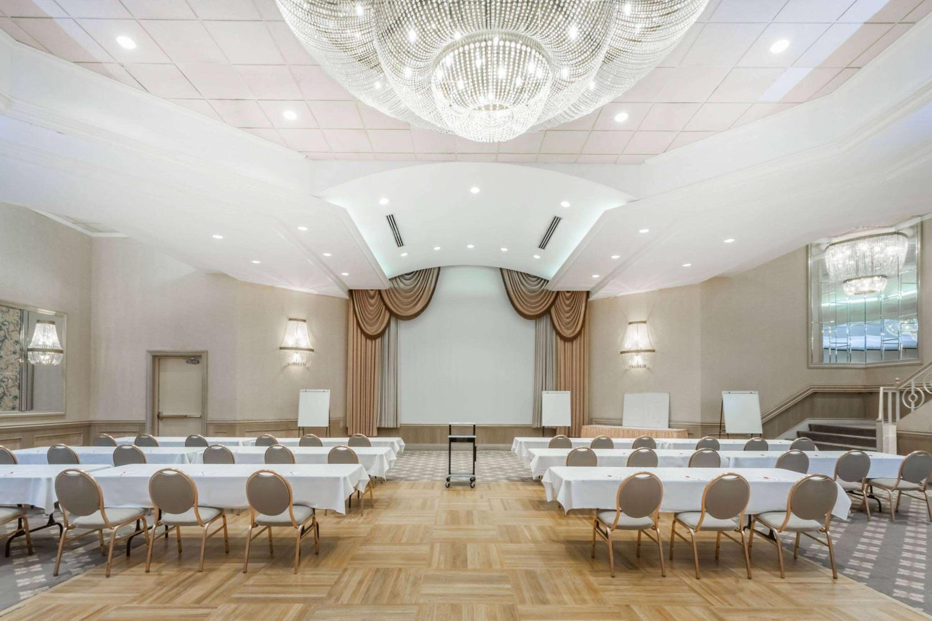Hammond Vacations - Ramada by Wyndham Hammond Hotel Conference Center - Property Image 27