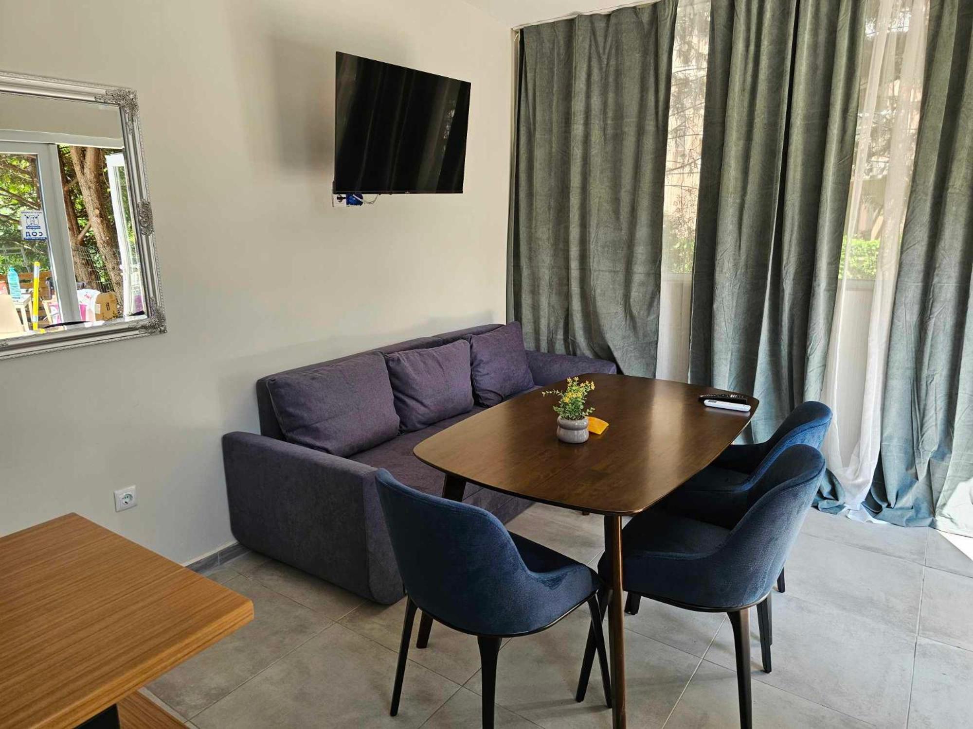 Kiara Apartments