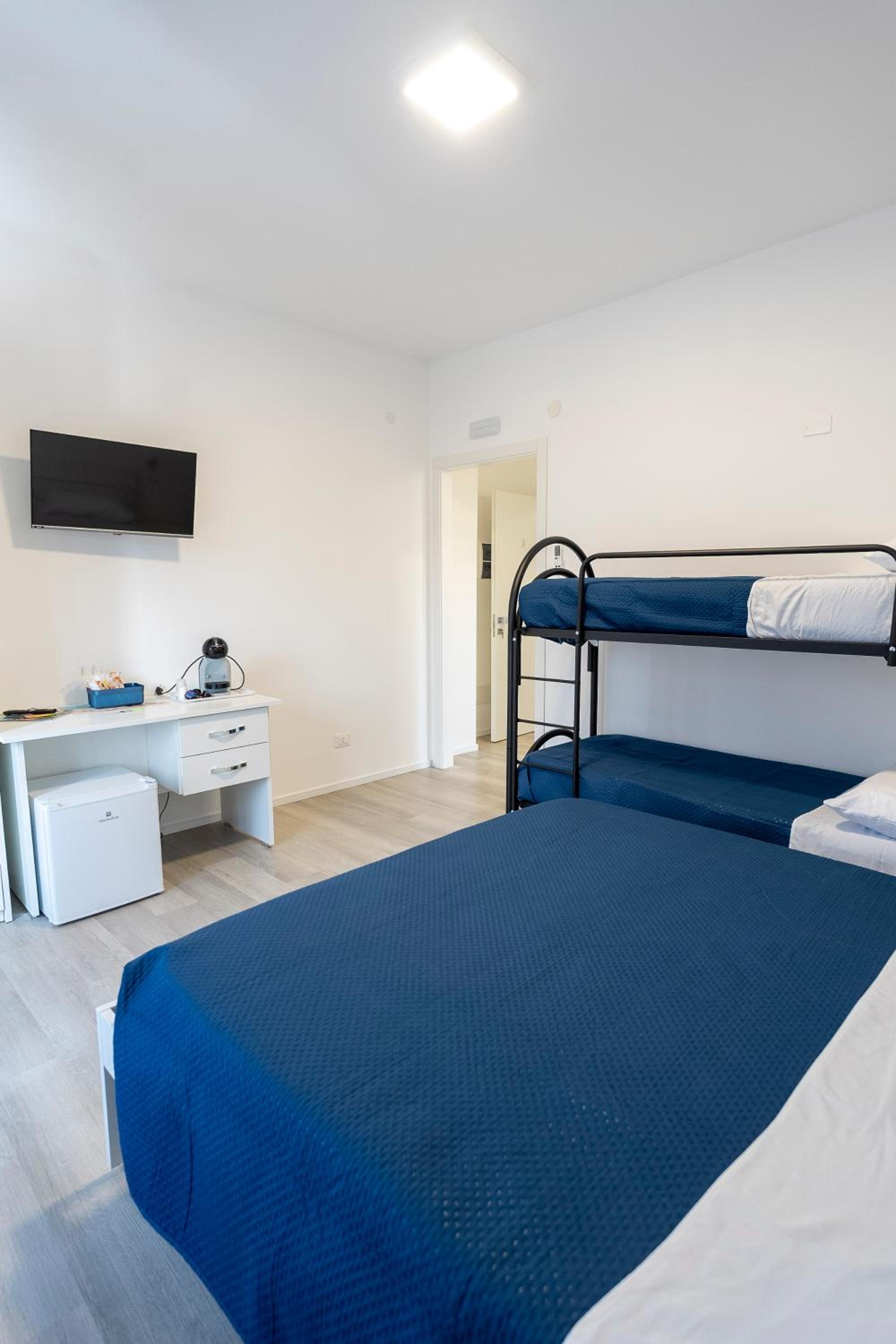 Prestige House 8 en Scalea — hotel room