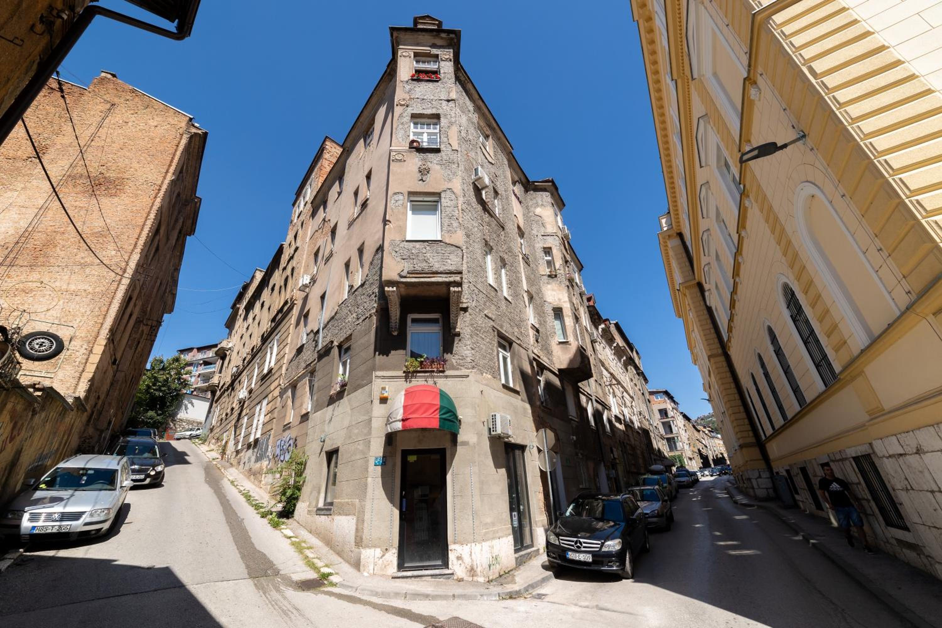 Old Town Colorful Two-Bedroom apartment