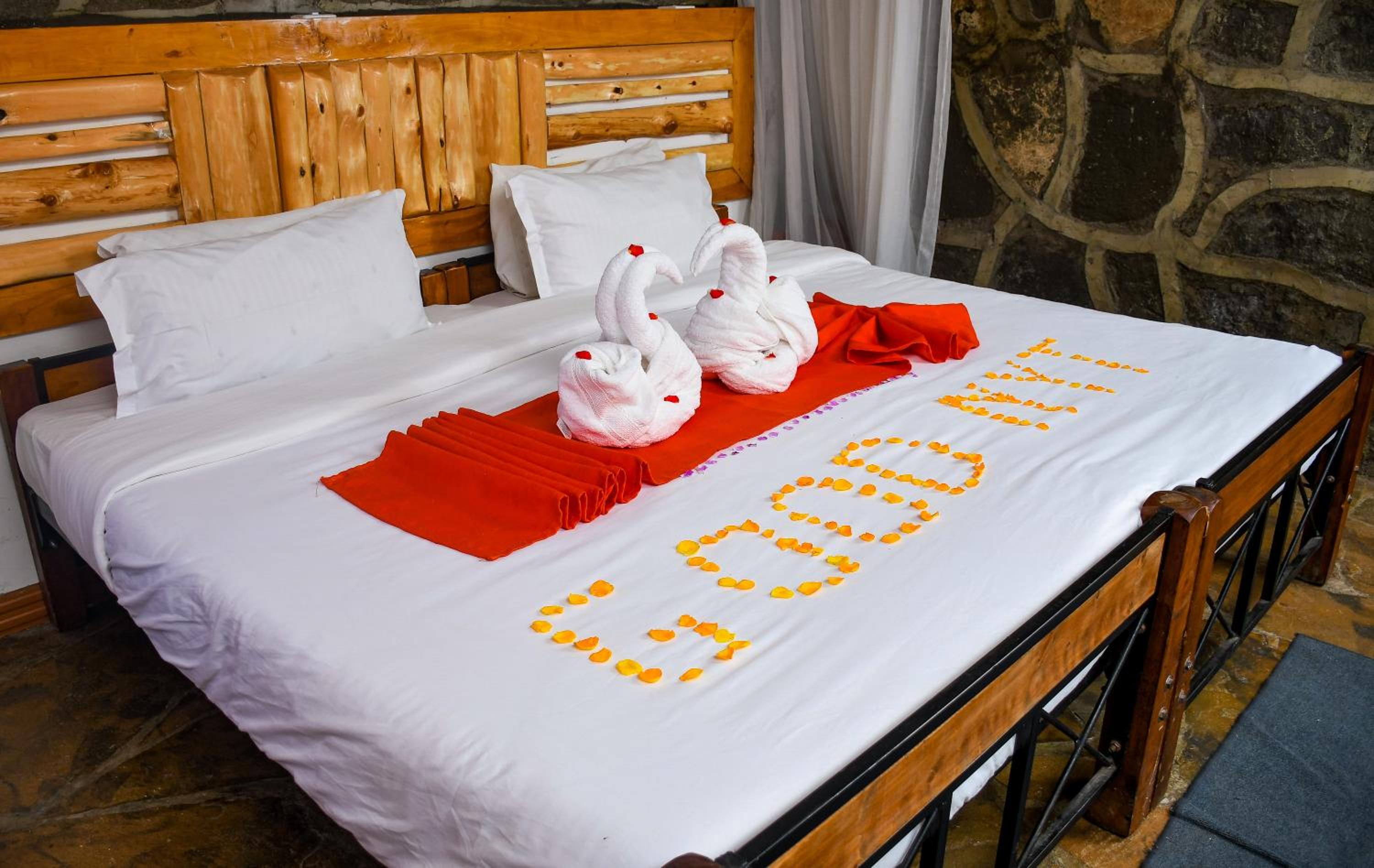 Dovenest Lodge