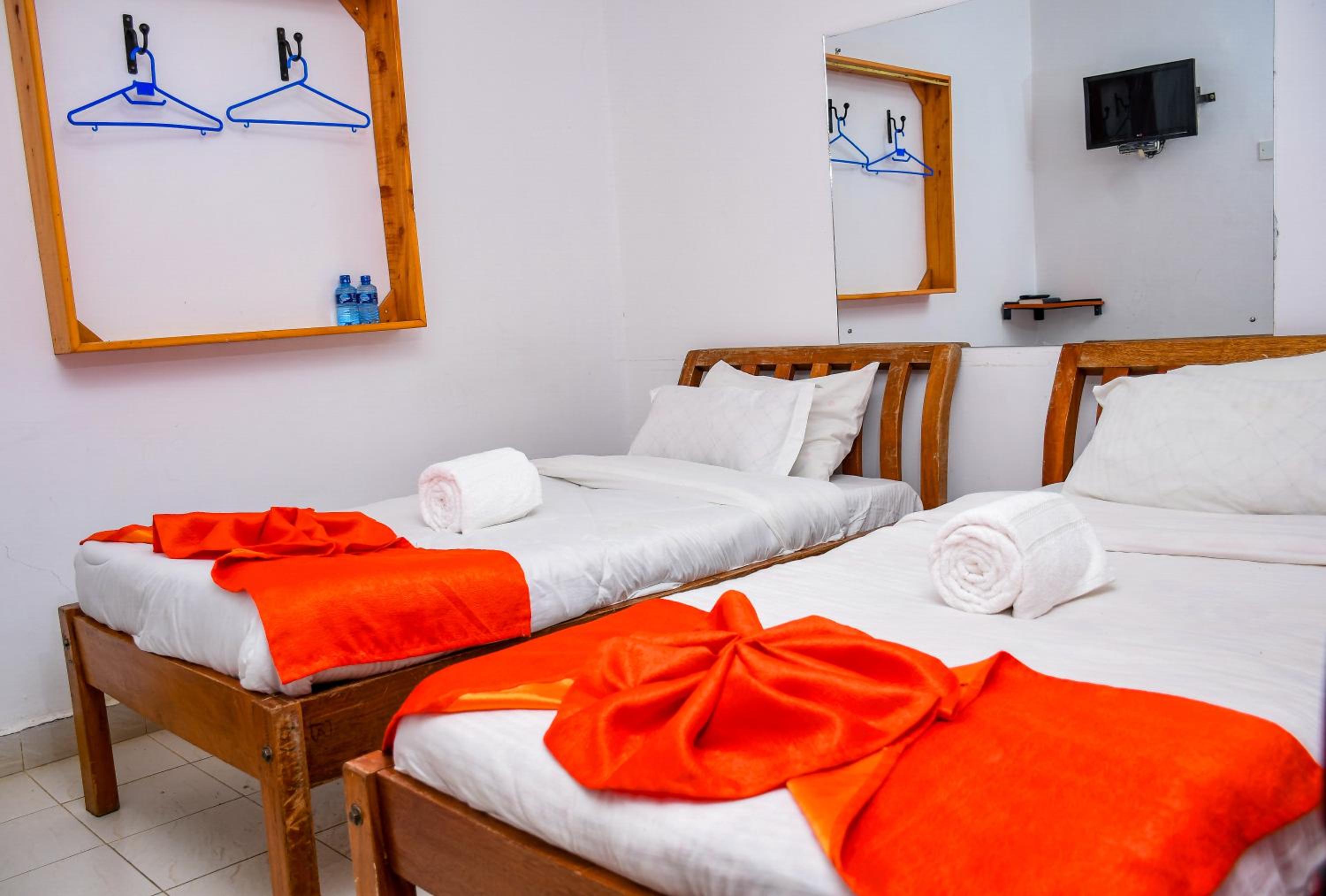 Dovenest Lodge