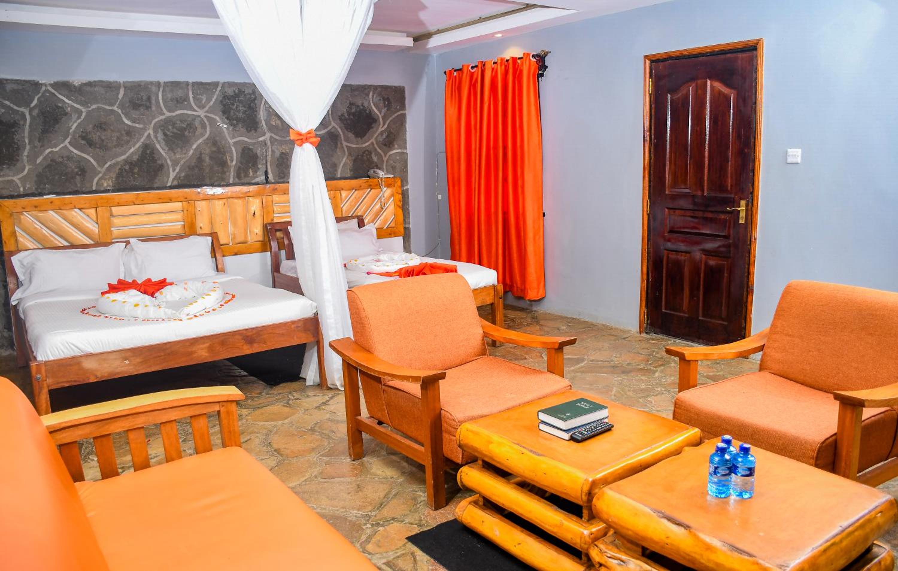Dovenest Lodge