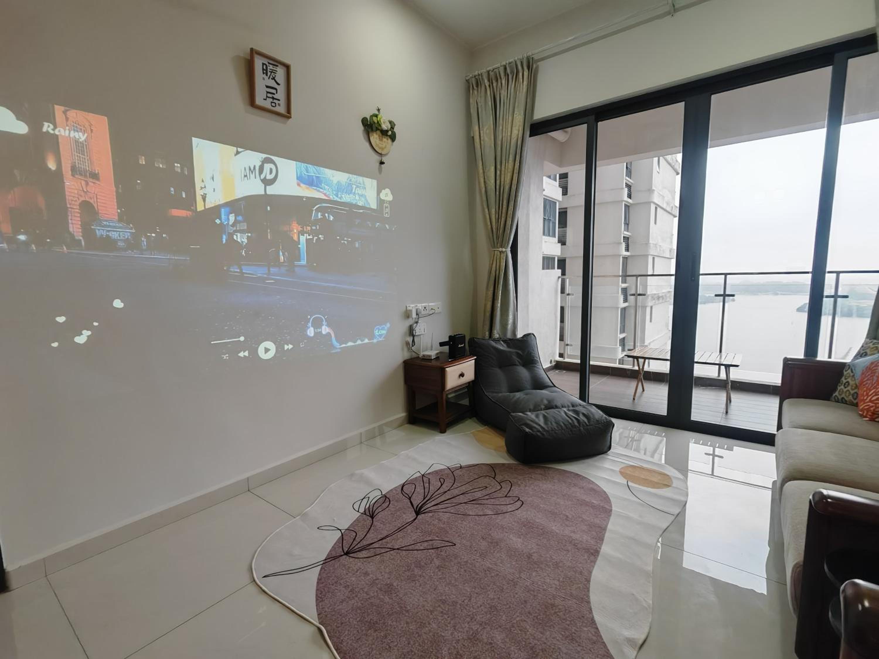 Seaview Sweethome暖居 Royal strand