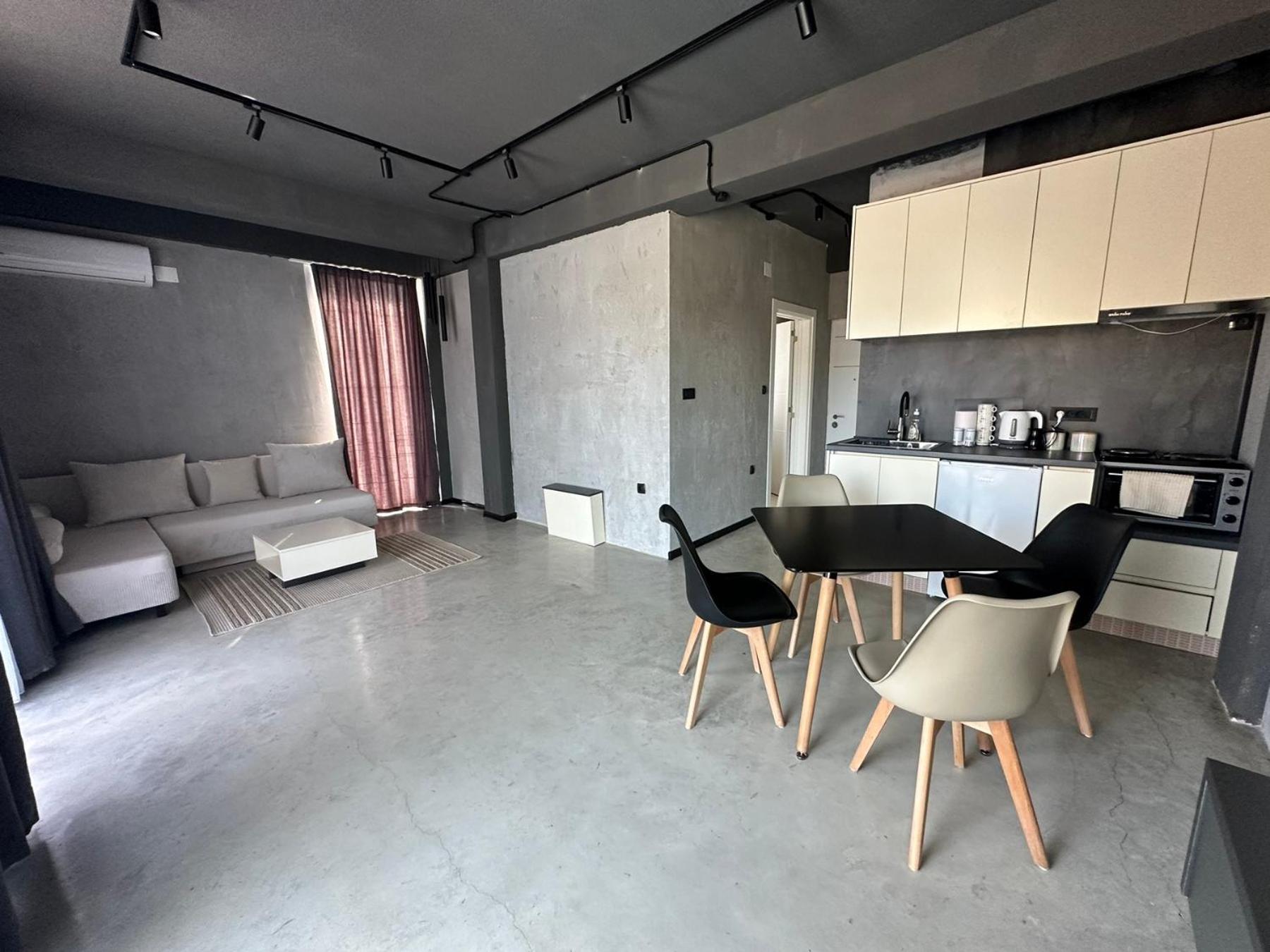 Tashev Apartments