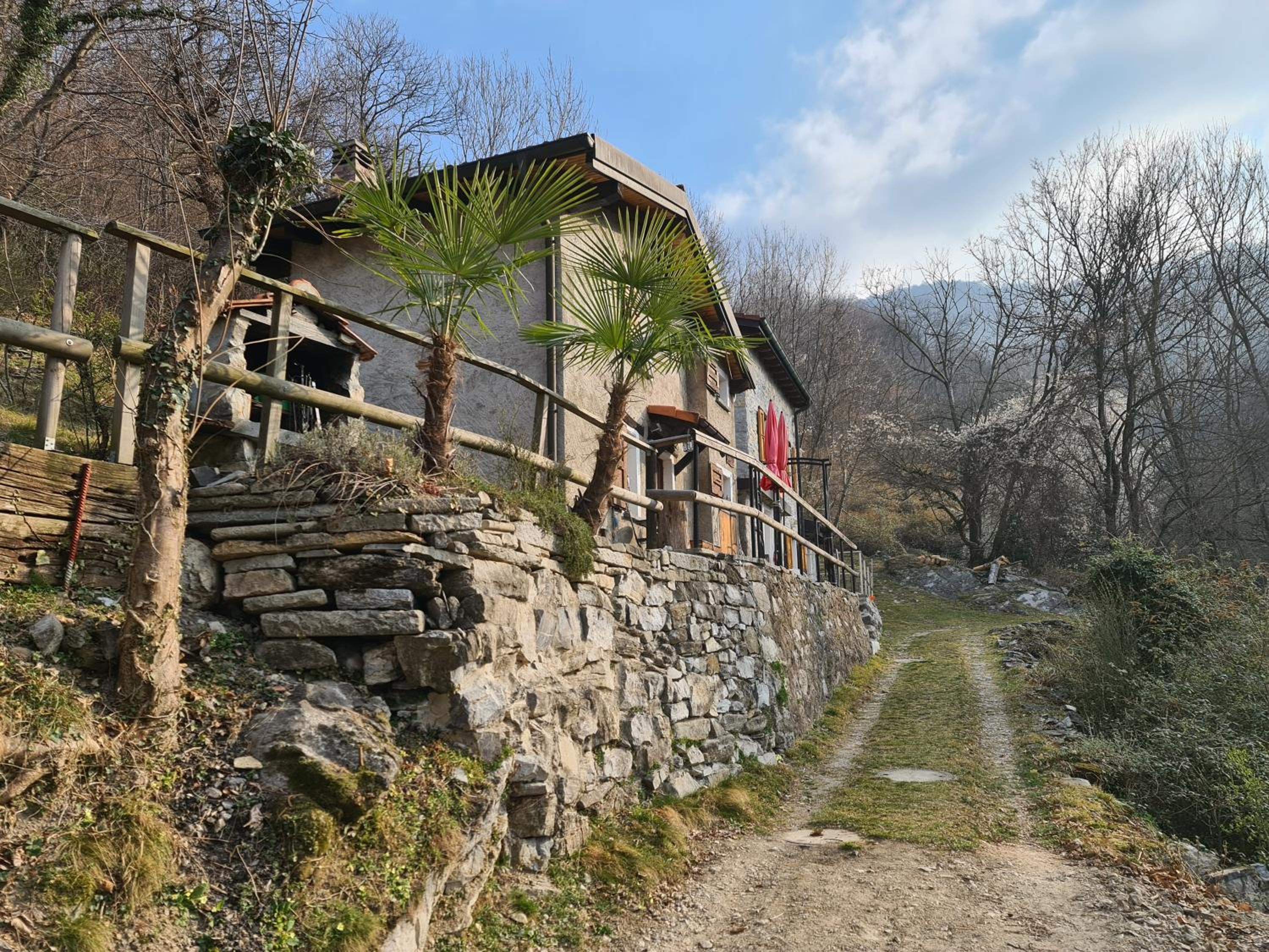 Kleines idyllisches & freistehendes 2 Zimmer Rustico mit 500m2 Umschwung