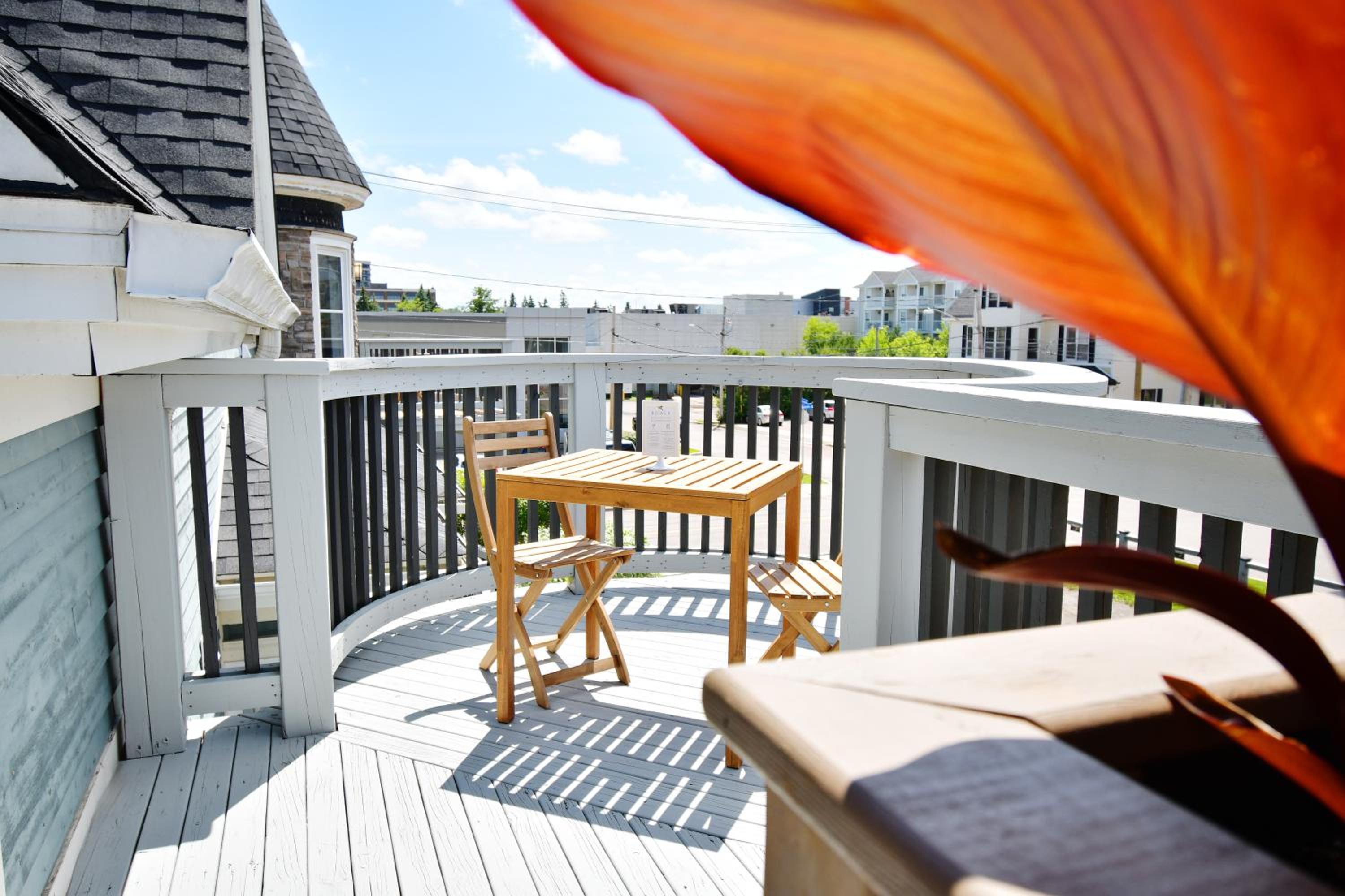 Moncton Vacations - Chateau Queen by Bower Boutique Hotels - Property Image 10