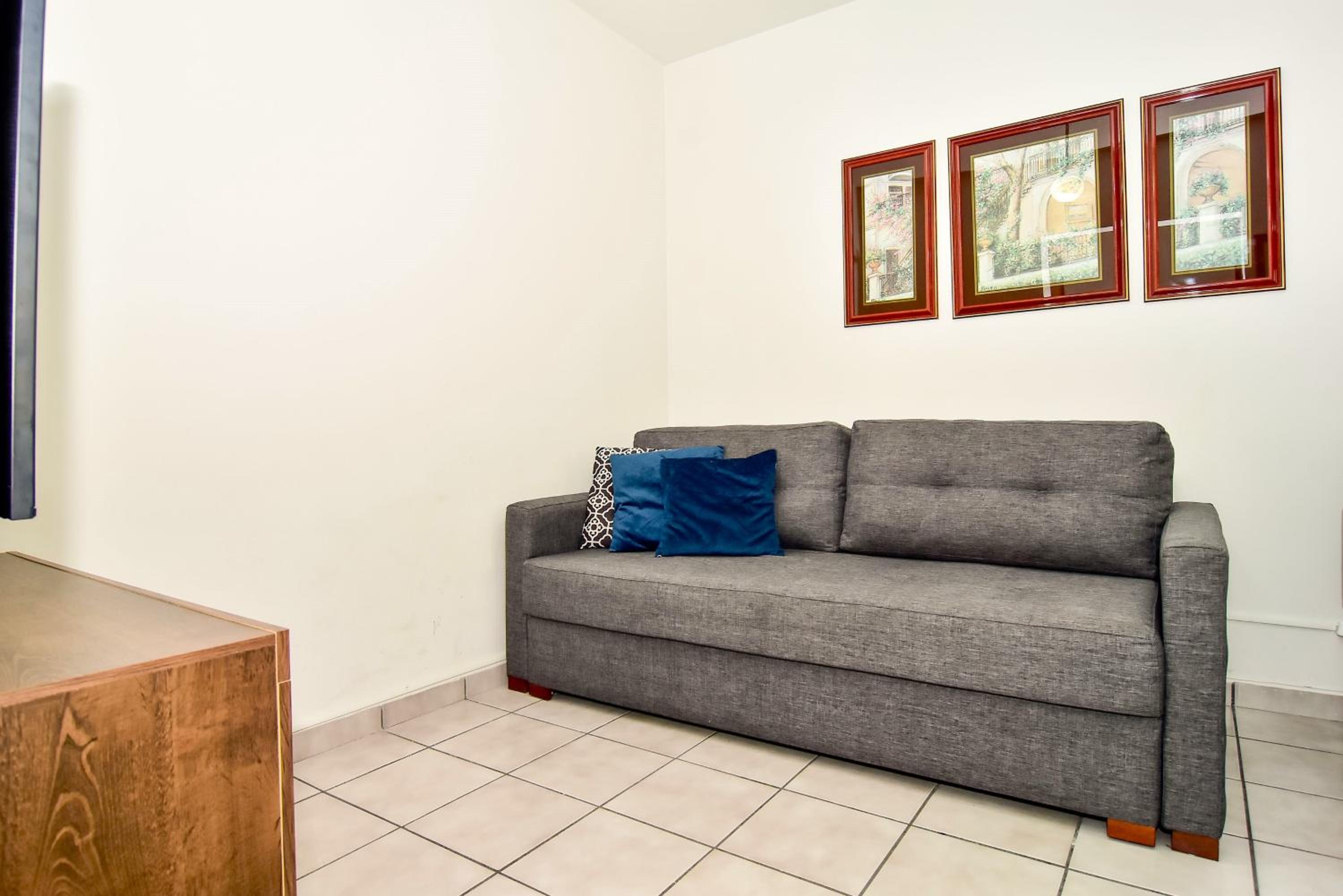 Portal do Vale: Garagem e Wi-fi na Rua 1800 P2497
