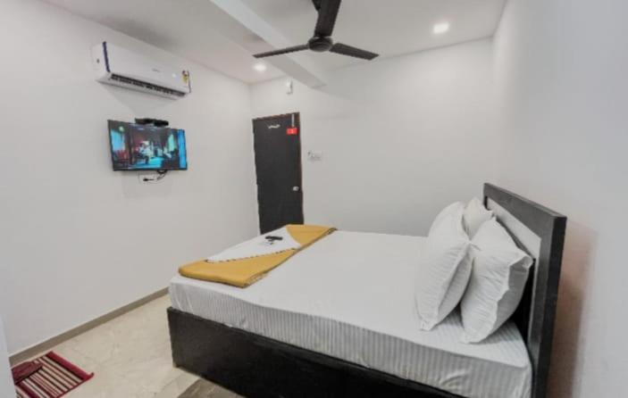 Hotel Yog view 3