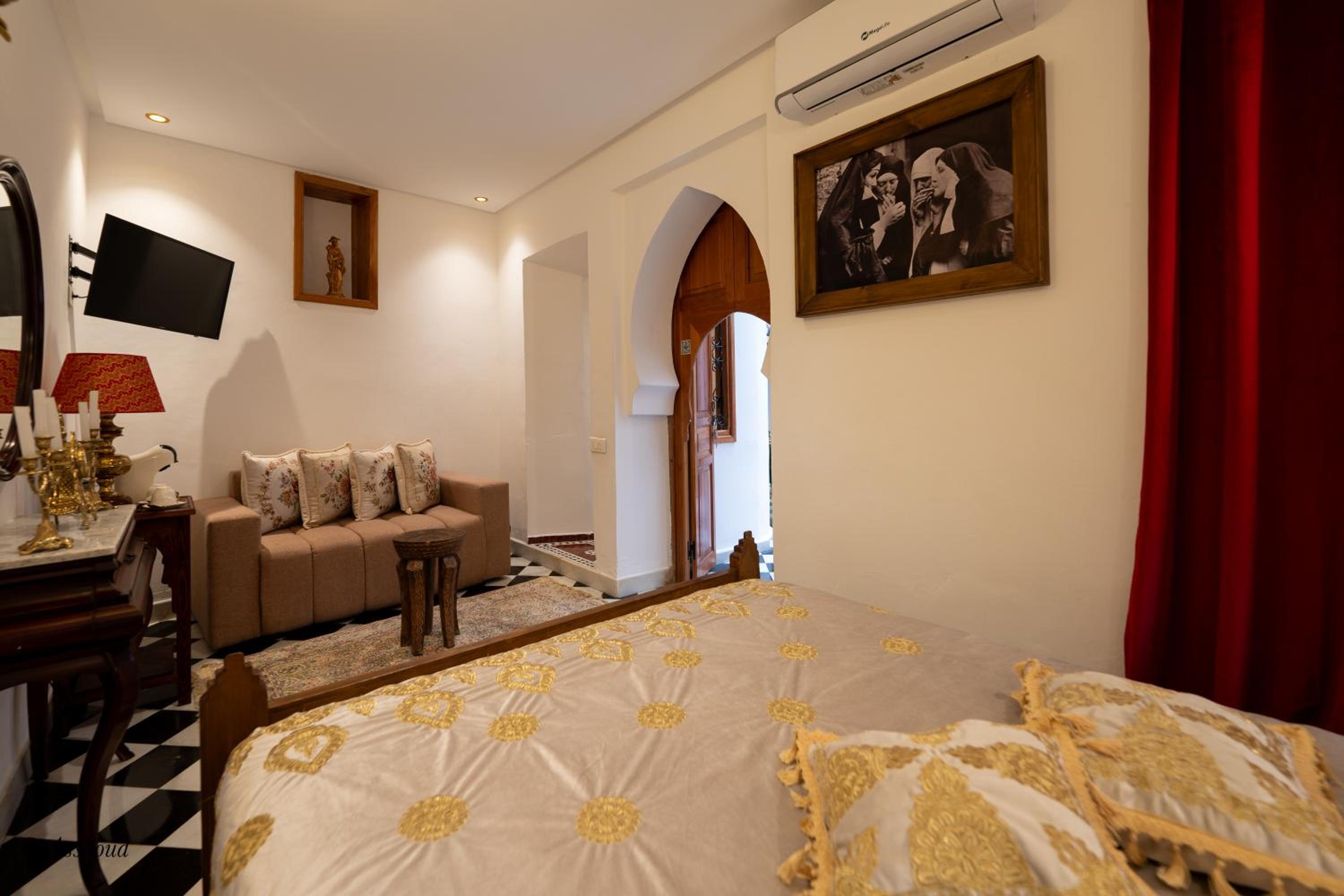hotel room