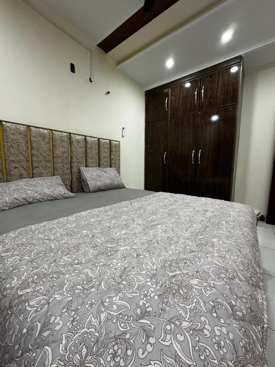 Elite Apartments