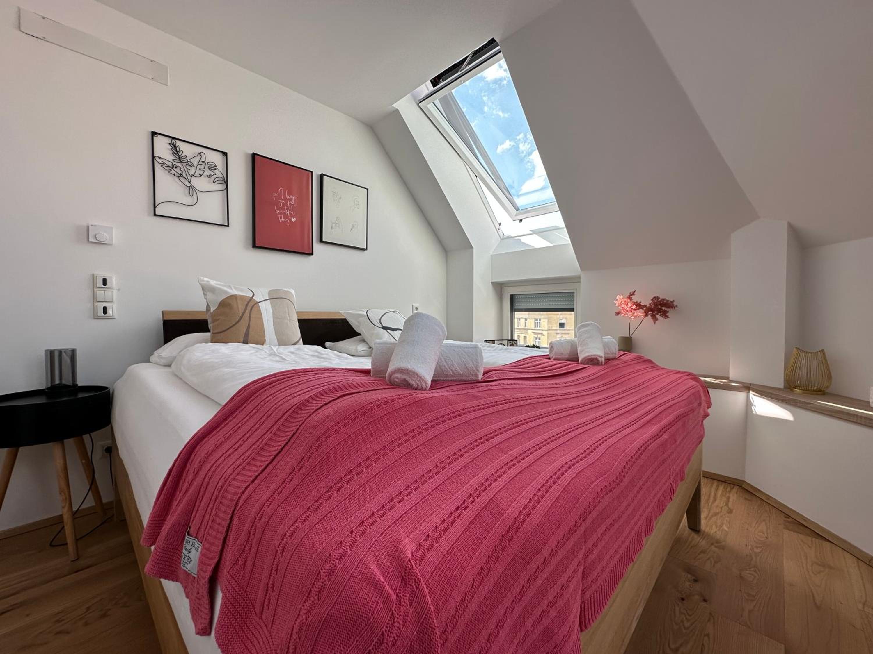 FeelHome-Ausblick-4 Gäste-WiFi-SmartTV