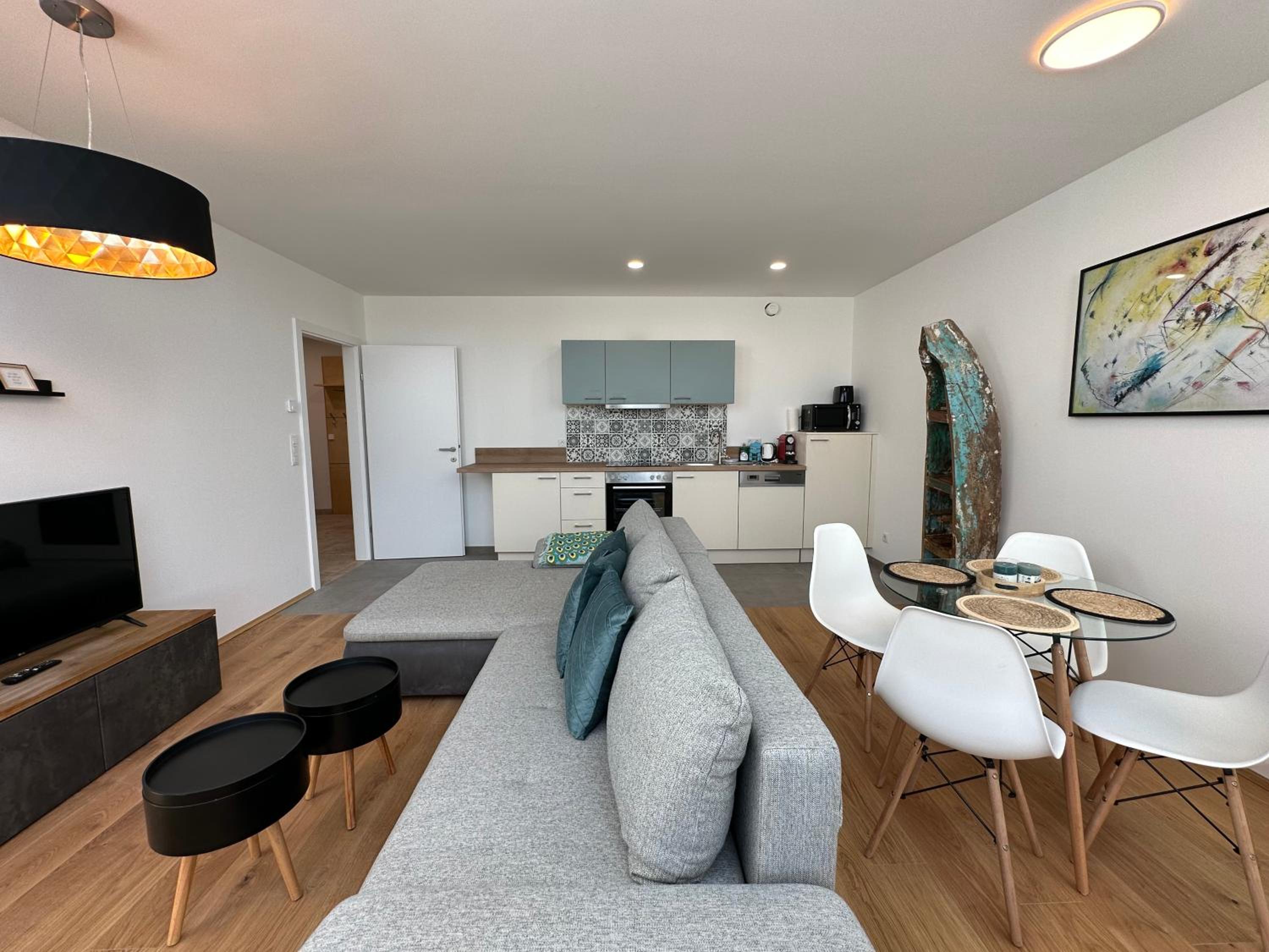 FeelHome-Ausblick-4 Gäste-WiFi-SmartTV
