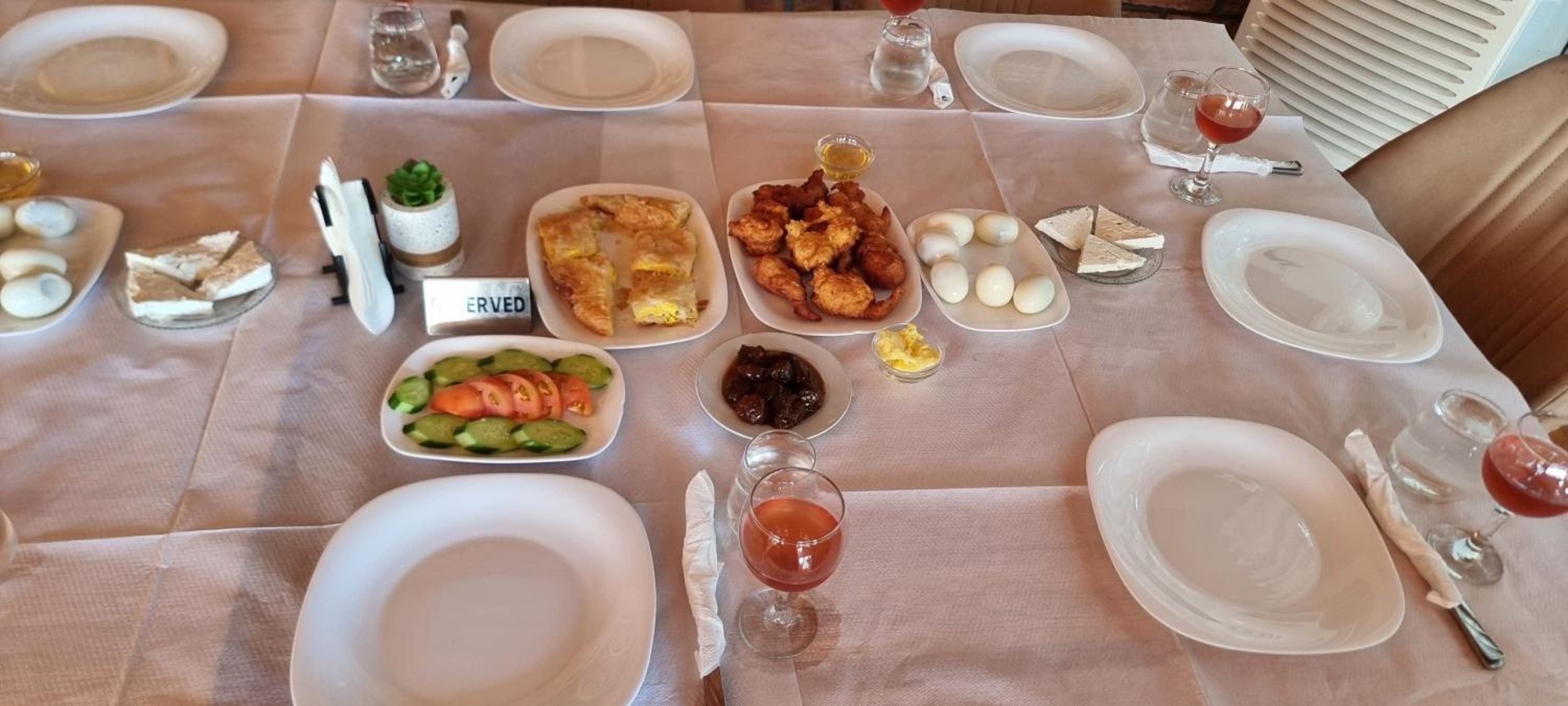 Salillari Guest house & Restaurant