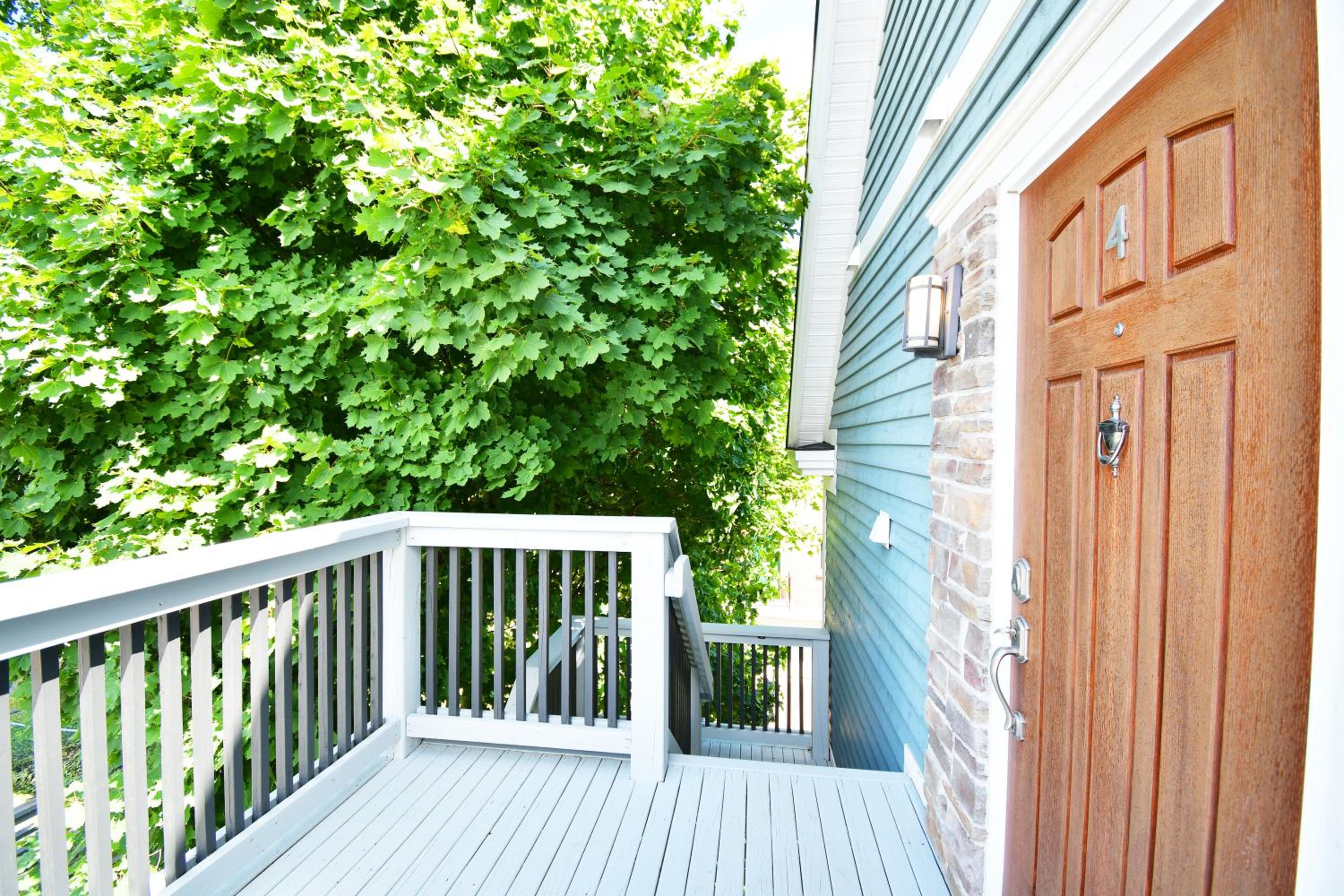 Moncton Vacations - Chateau Queen by Bower Boutique Hotels - Property Image 12