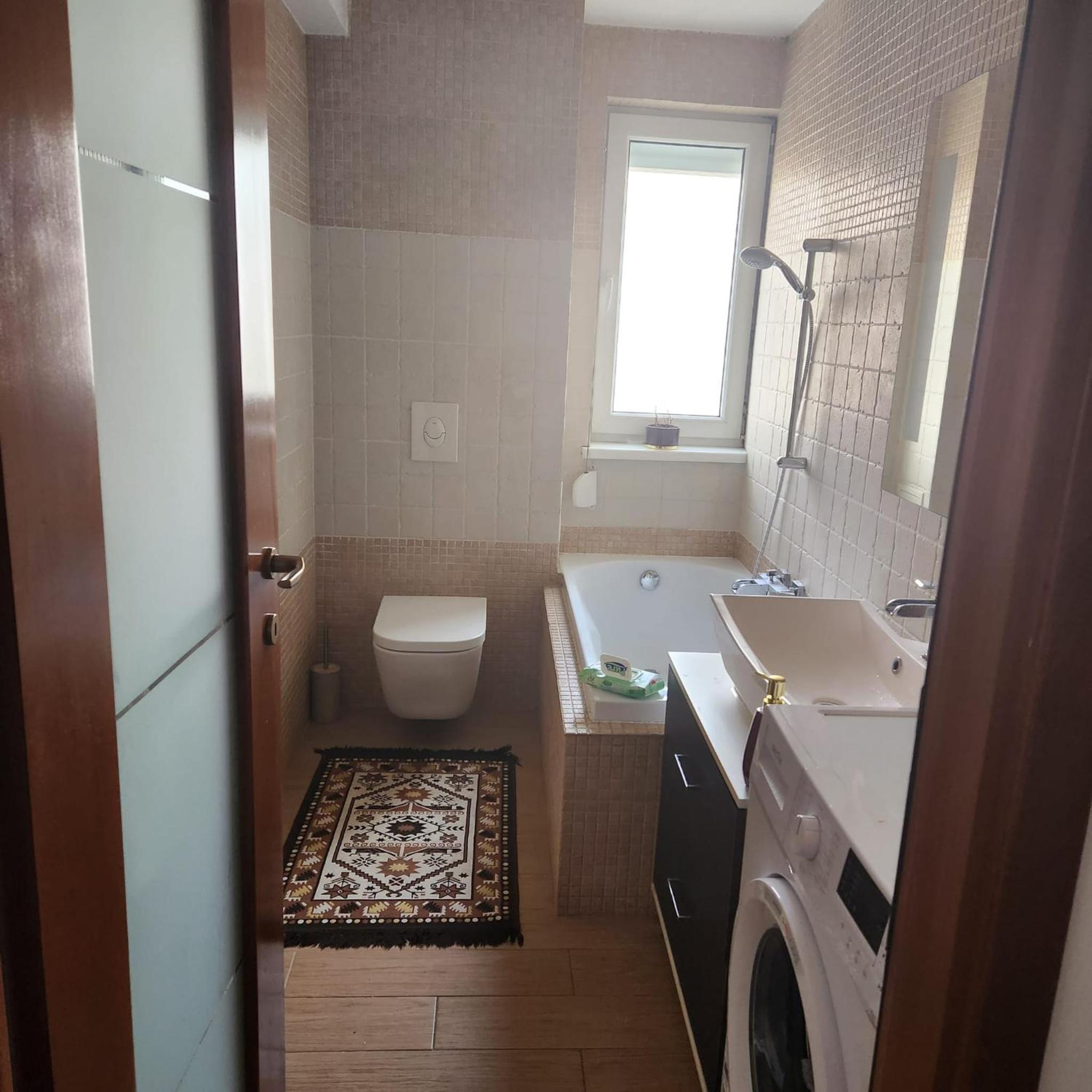 Apartament ultracentral view 3